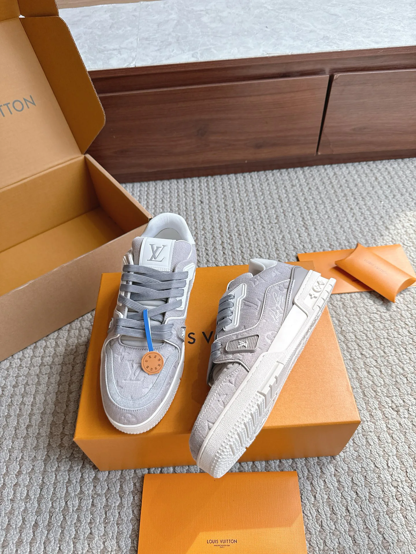 Men's Sneakers LOUIS VUITTON 17477017