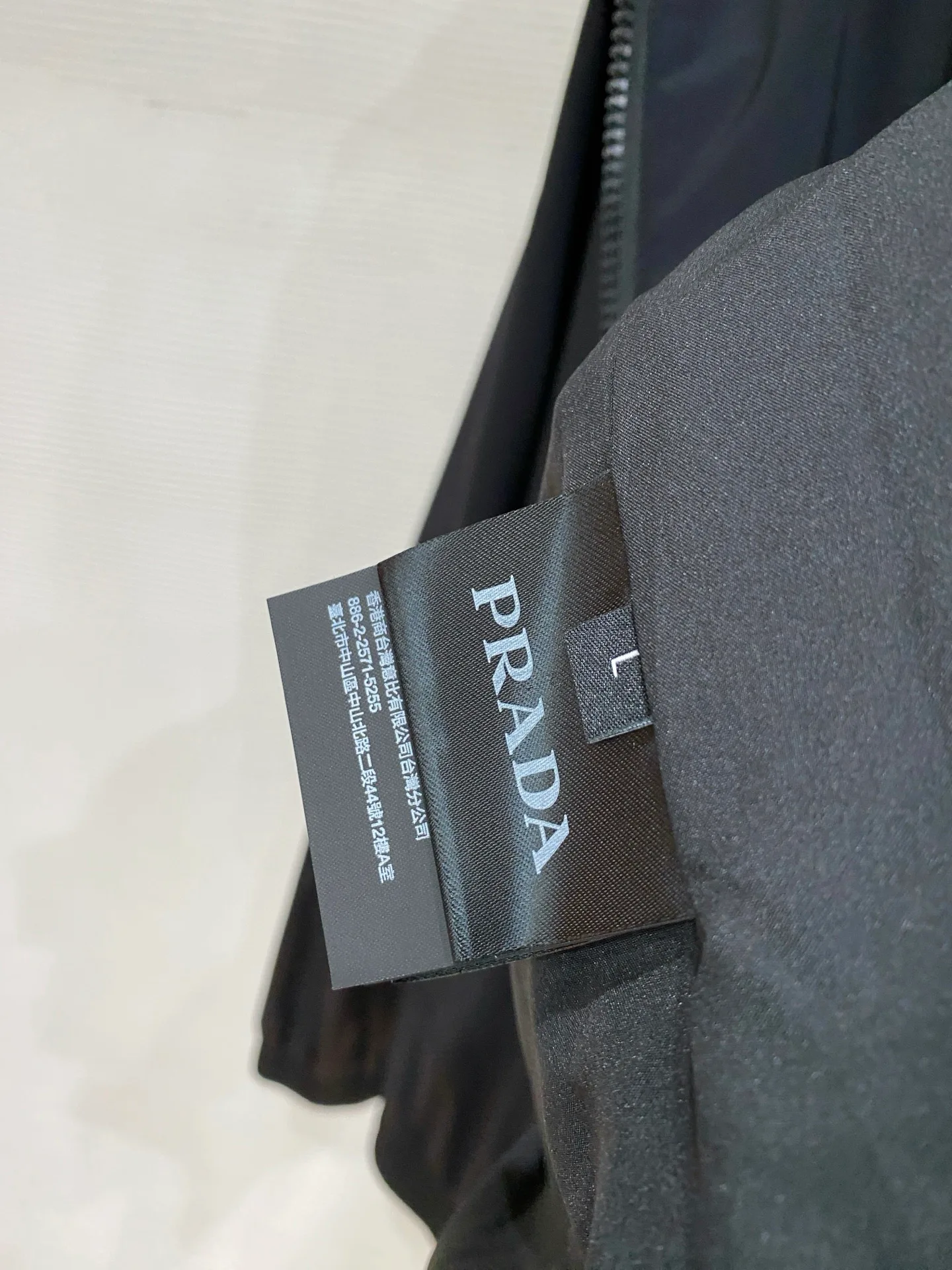 Куртки И Пуховики Мужские Prada 18618718