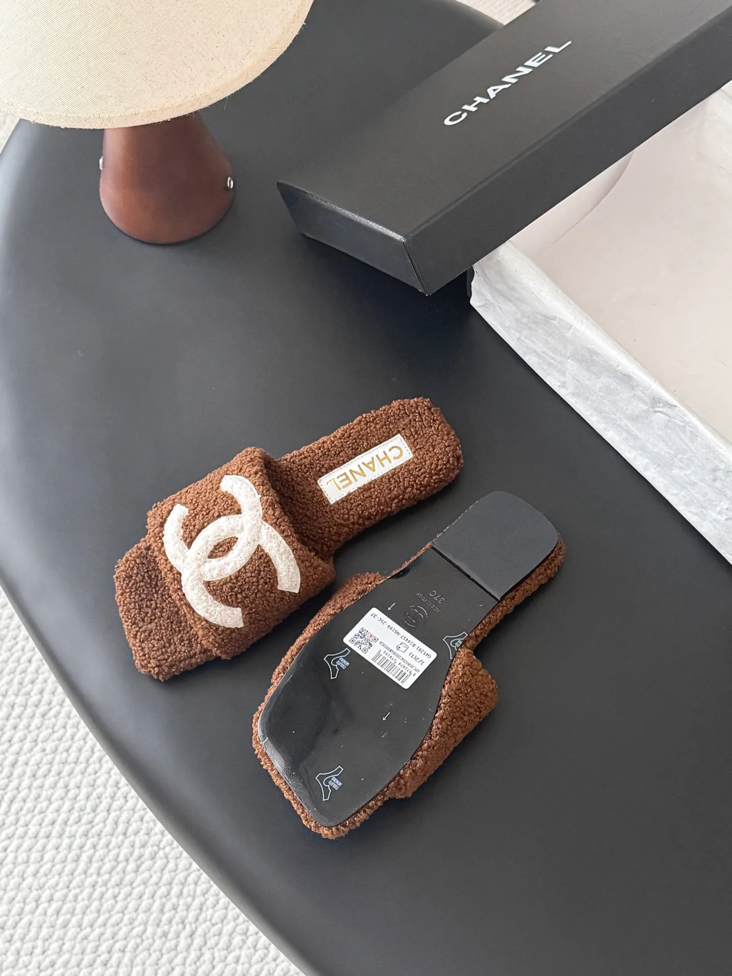 Women's Slippers CHANEL 18154266