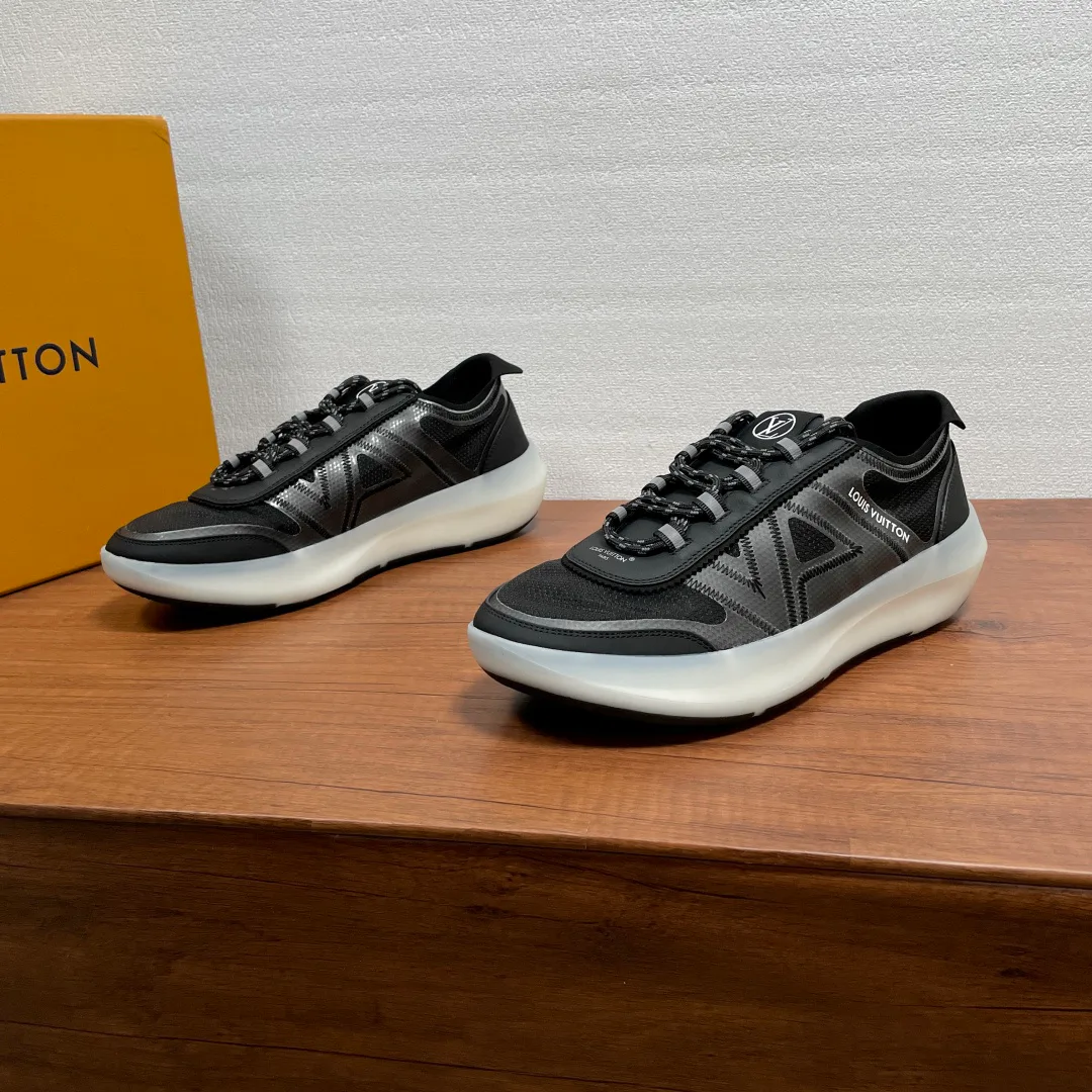 Men's Sneakers LOUIS VUITTON 17307266