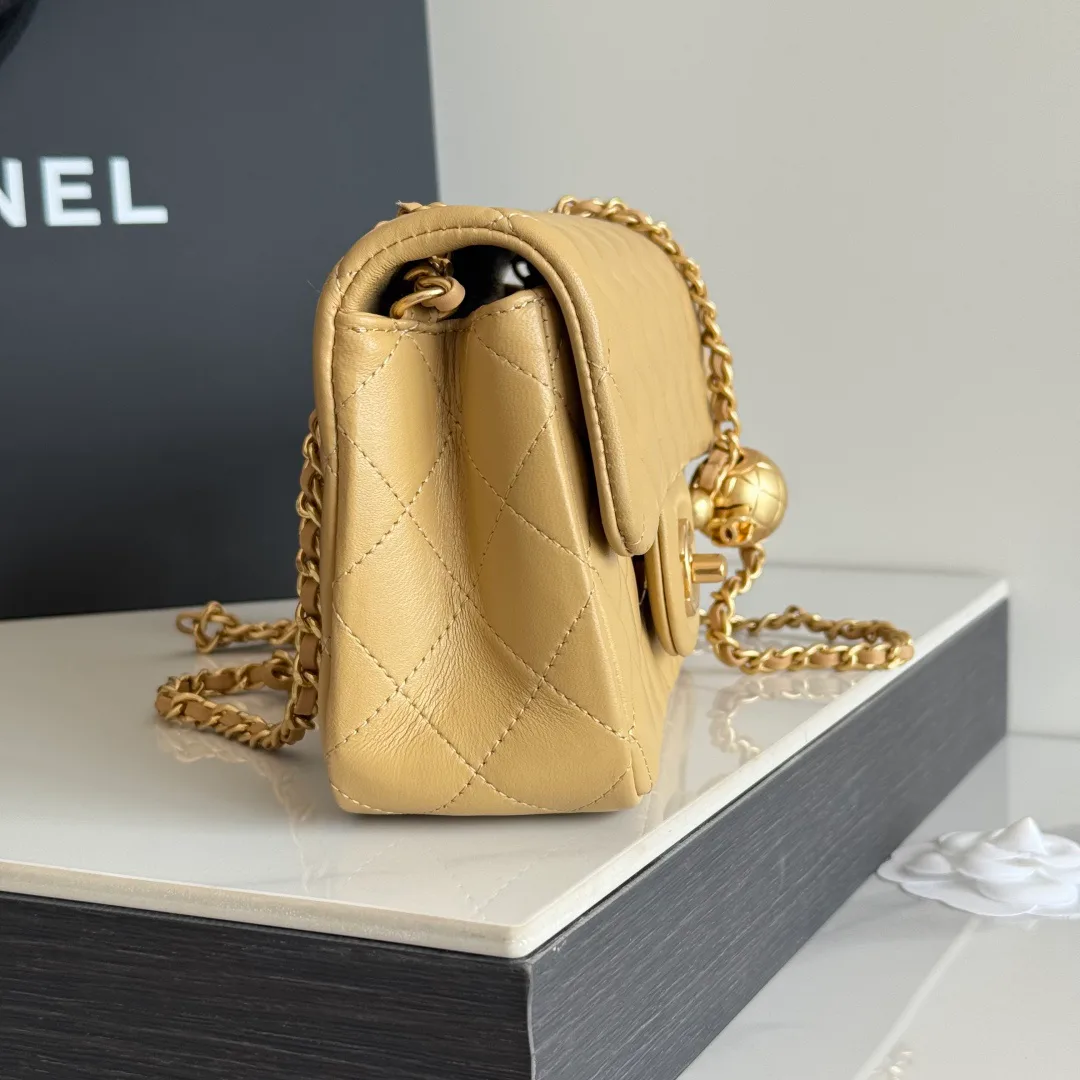 Women's Classic Handbags CHANEL 17827589