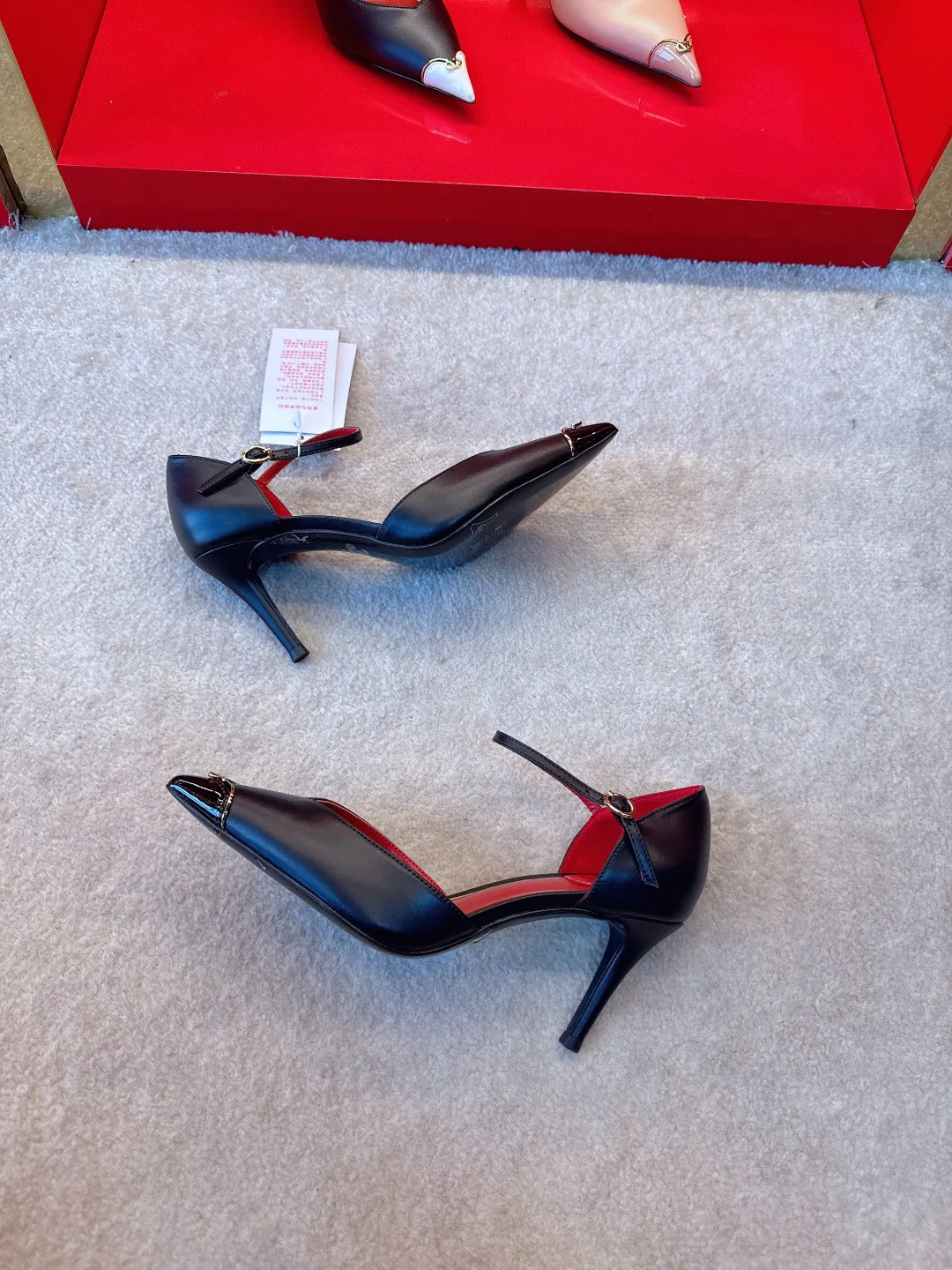 Women's Heels VALENTINO 17922390