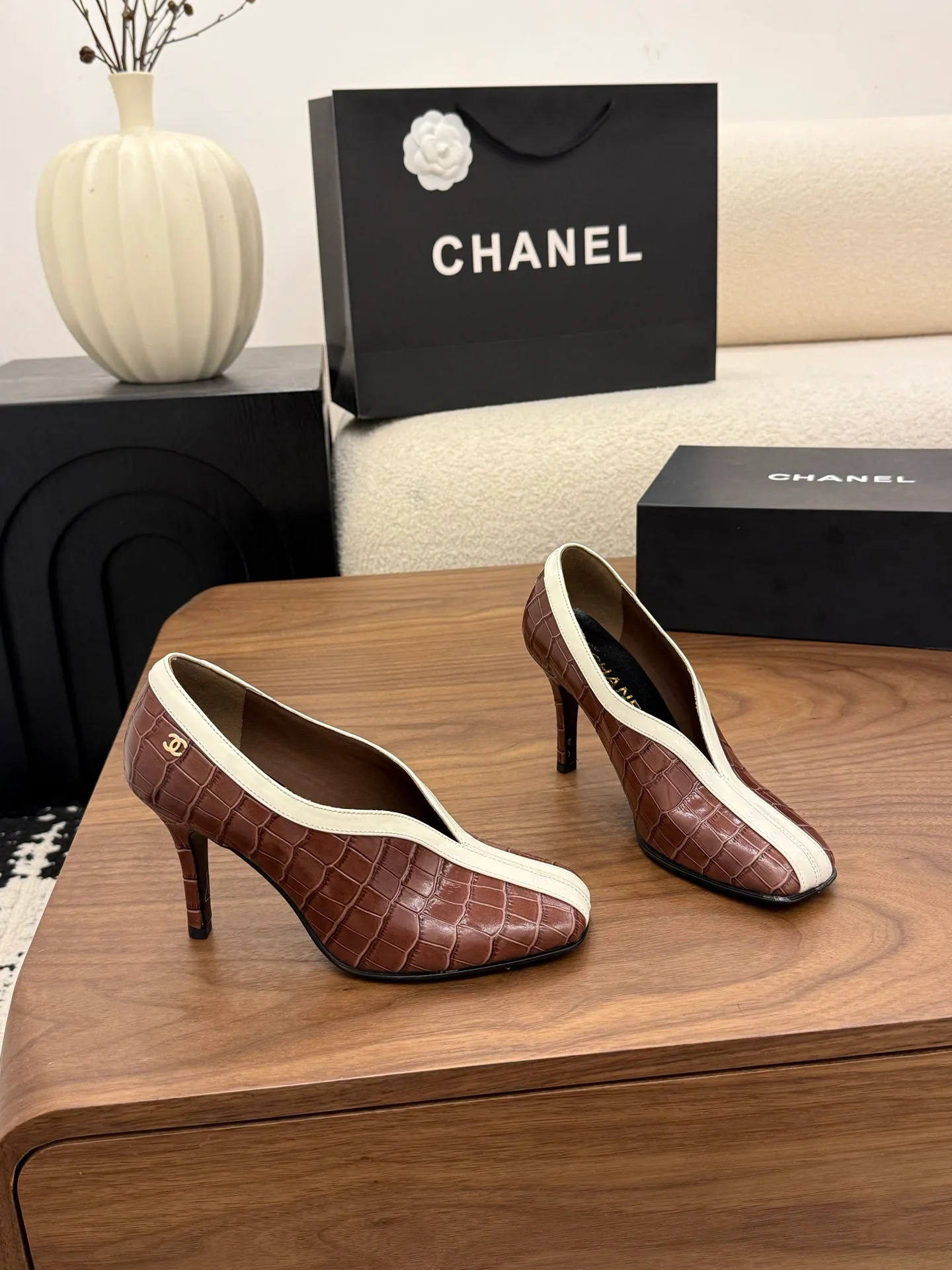 Women's Heels CHANEL 18275696