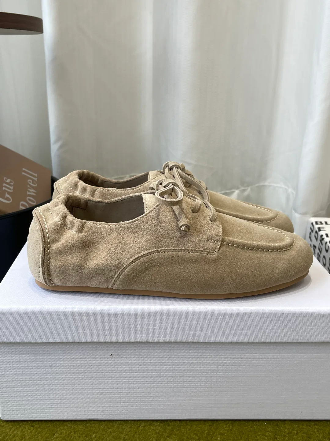 Women's Loafers And Moccasins CELINE 17701363