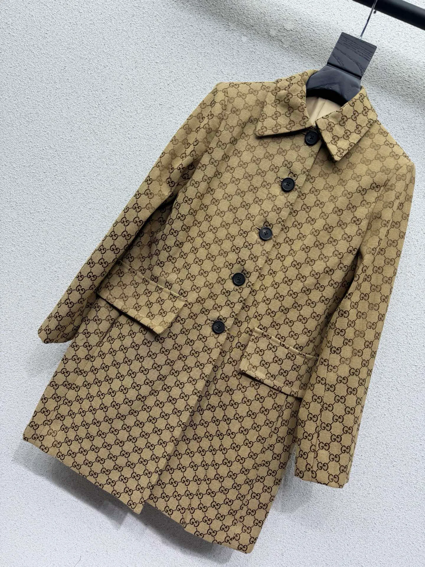 Women's Coats GUCCI 18432182