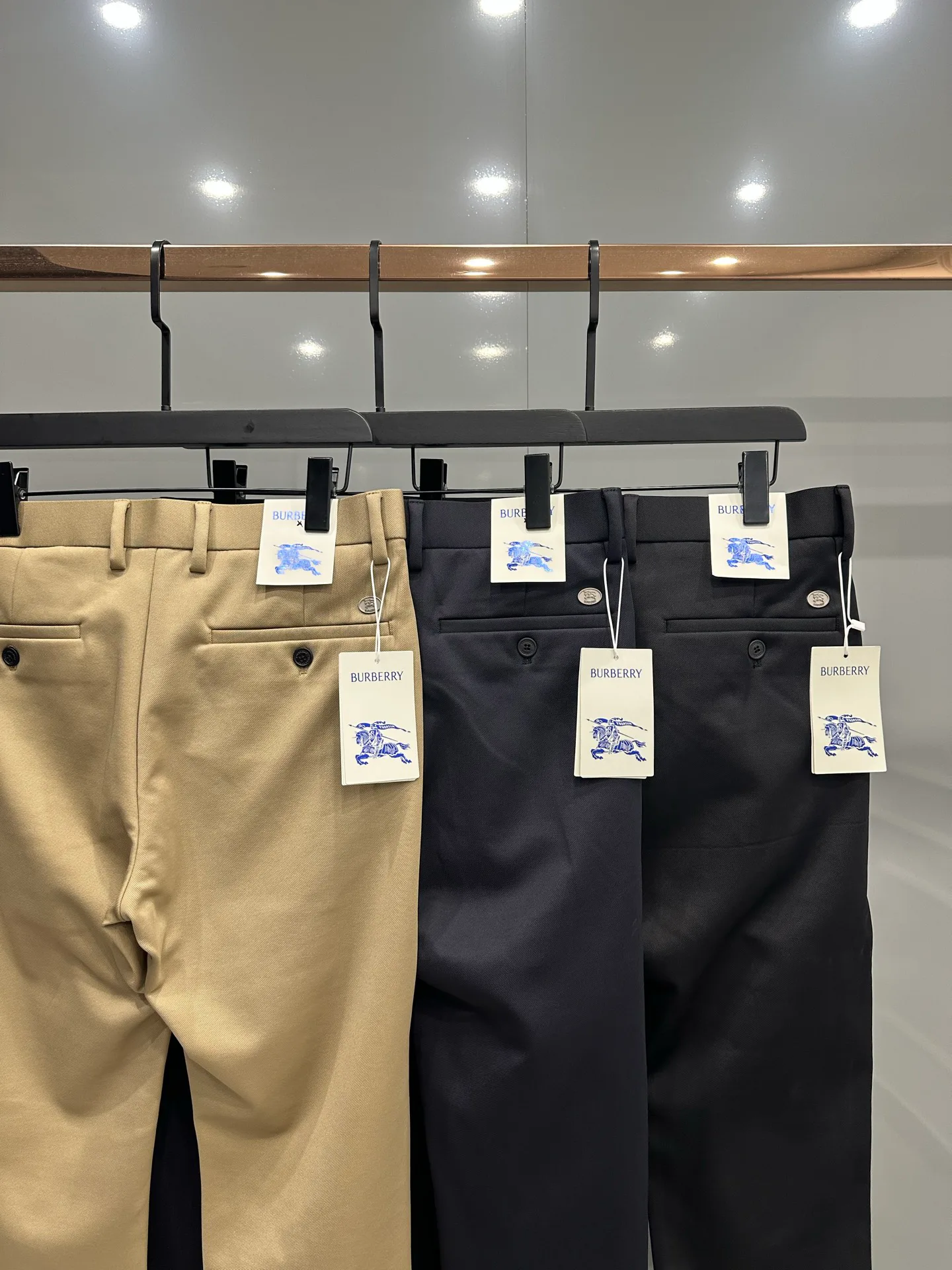 Men's Trousers BURBERRY 18072106