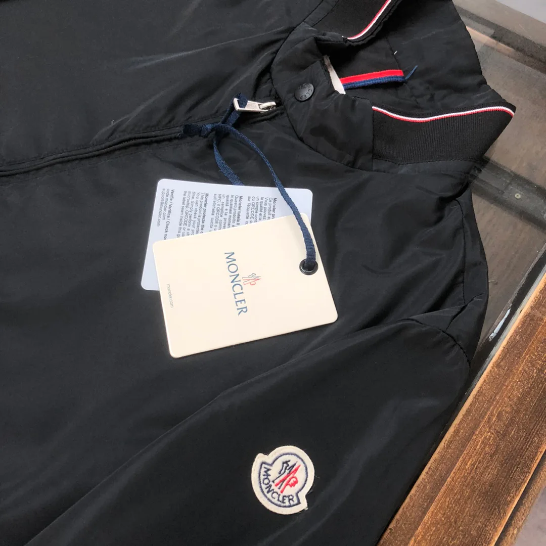 Men's Jackets And Down Jackets MONCLER 17285978