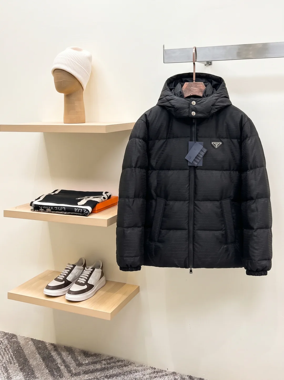 Куртки И Пуховики Мужские Prada 18596607