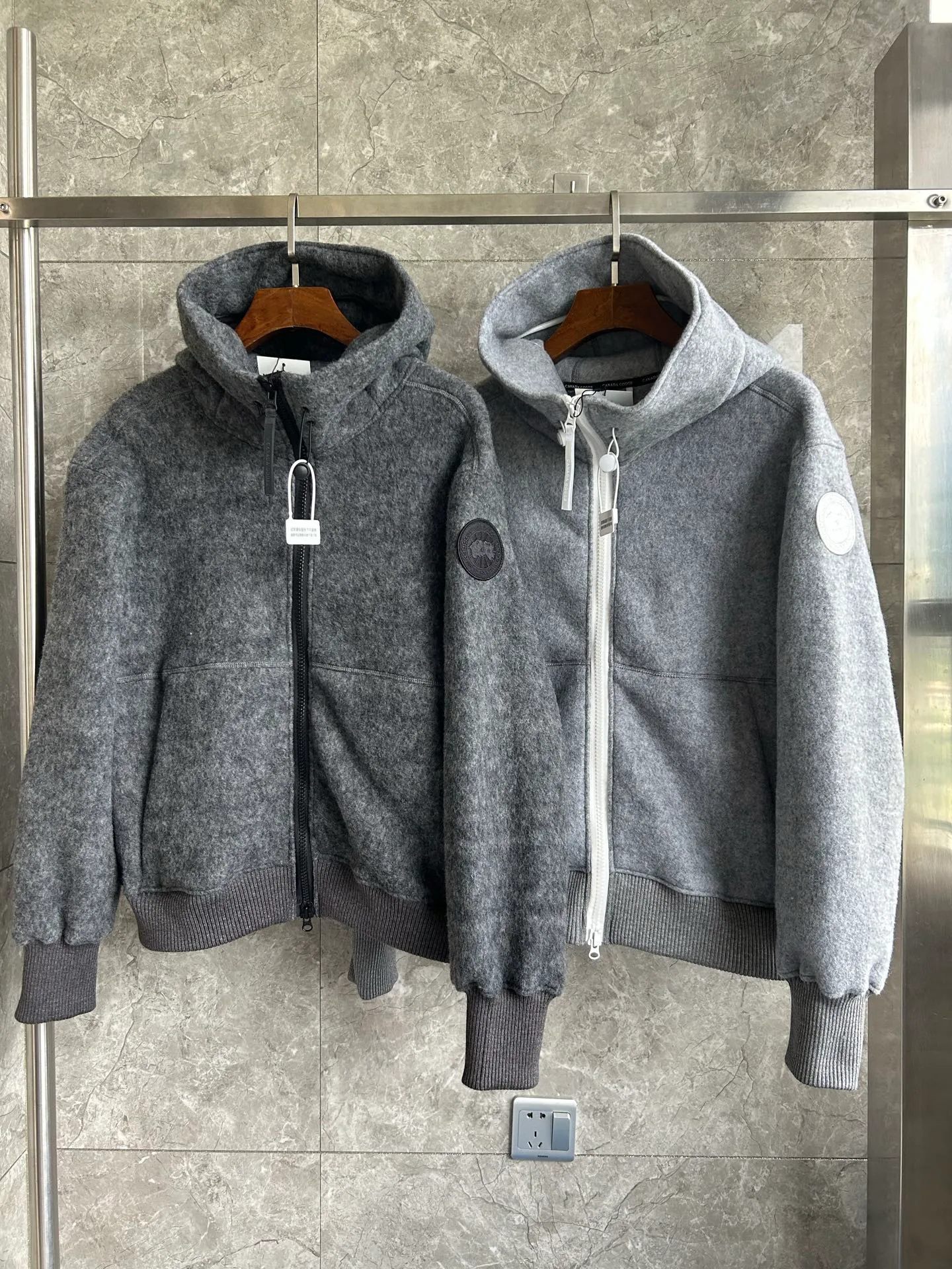 Men's Sweatshirts And Hoodies CANADA GOOSE 18224293