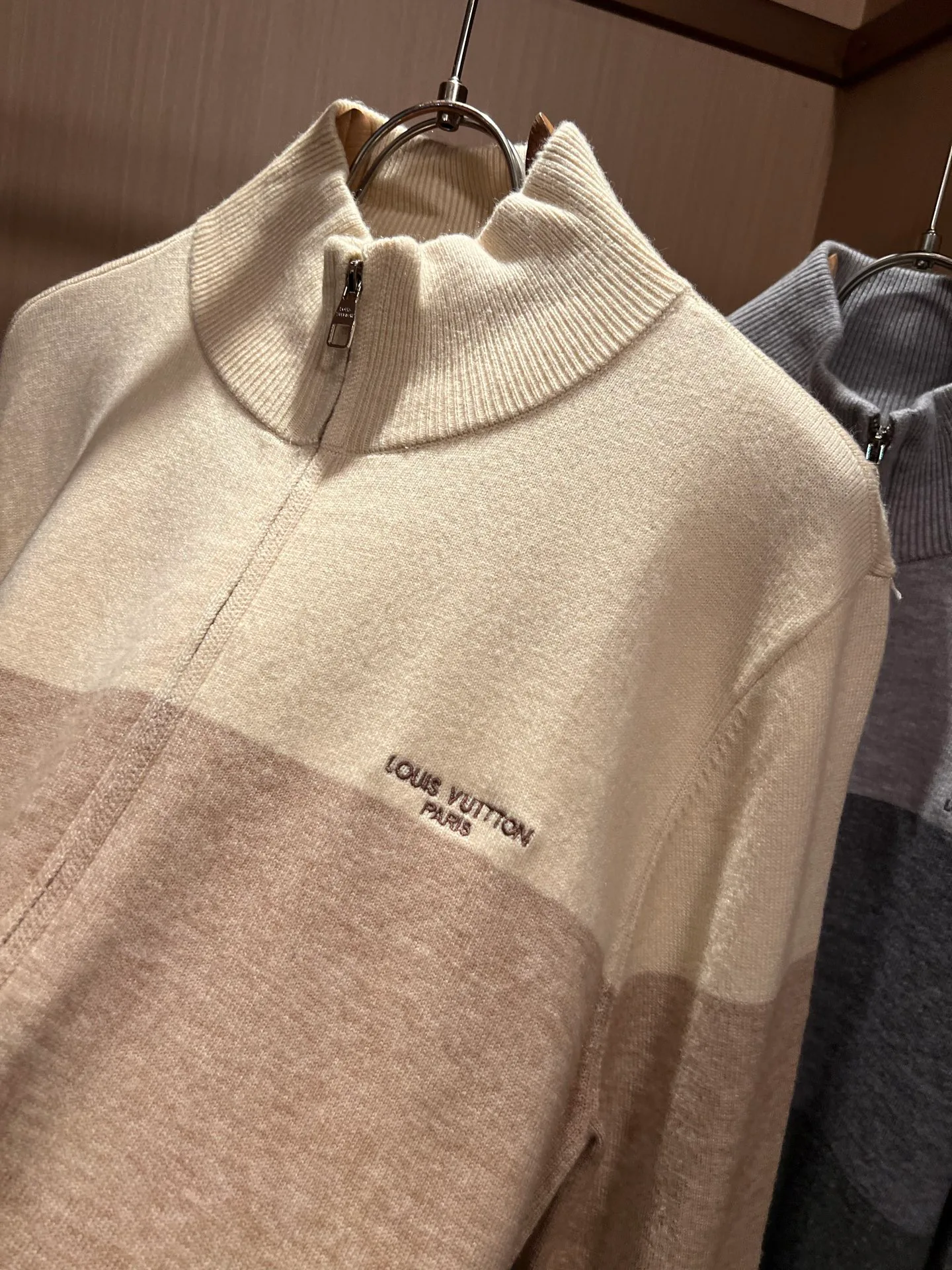 Men's Jumpers And Sweaters LOUIS VUITTON 18243920