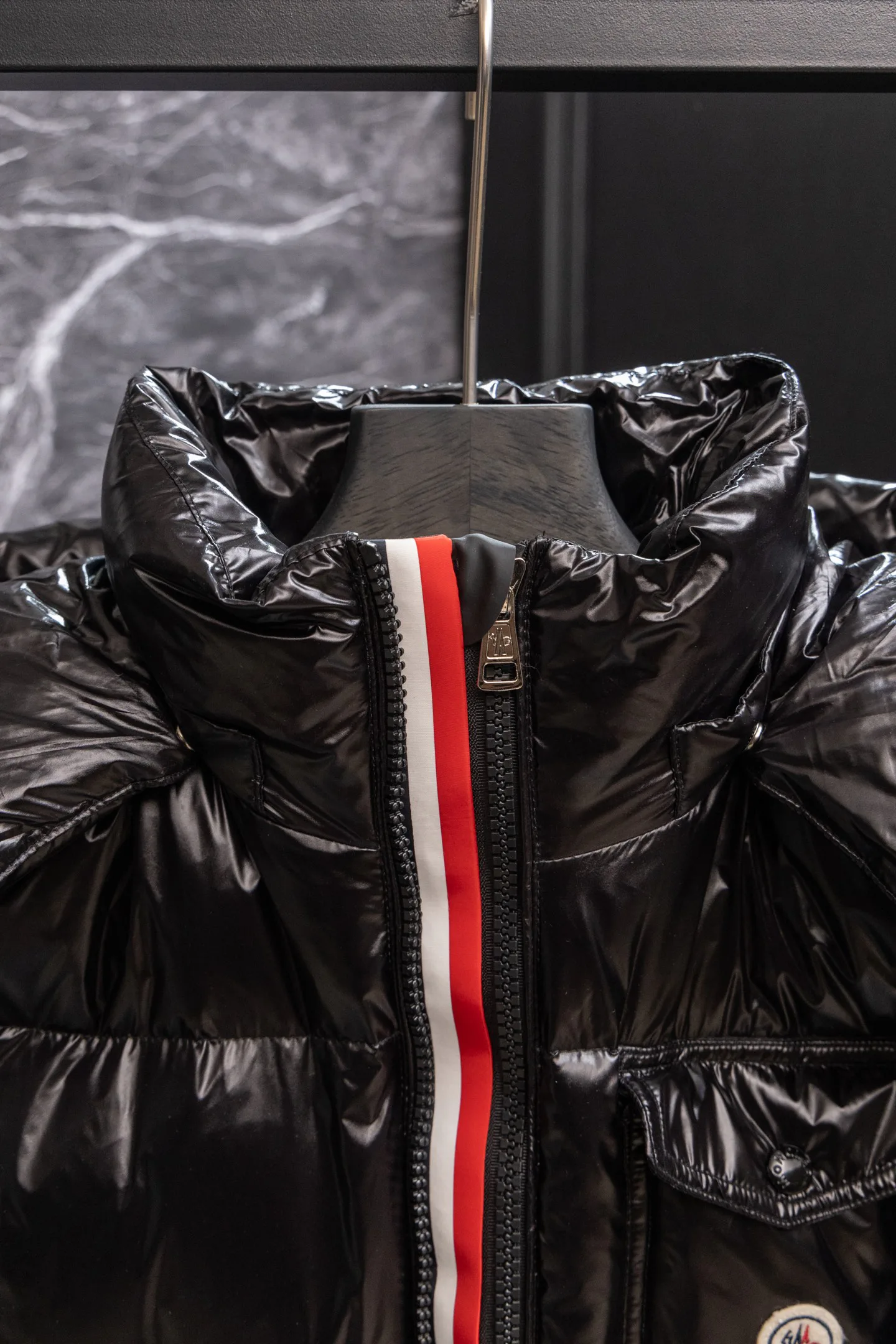 Men's Jackets And Down Jackets MONCLER 18179527