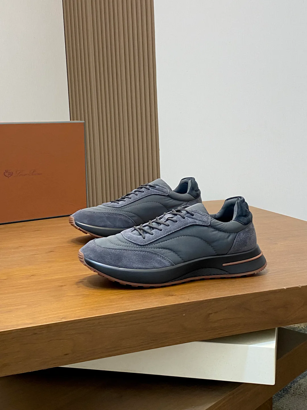 Men's Sneakers LORO PIANA 17942772