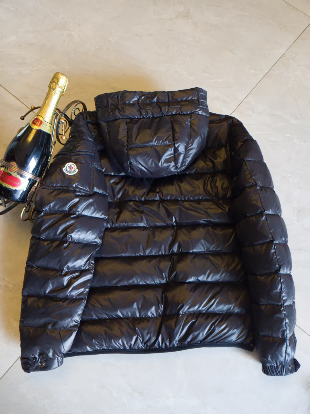 Men's Jackets And Down Jackets MONCLER 18111453