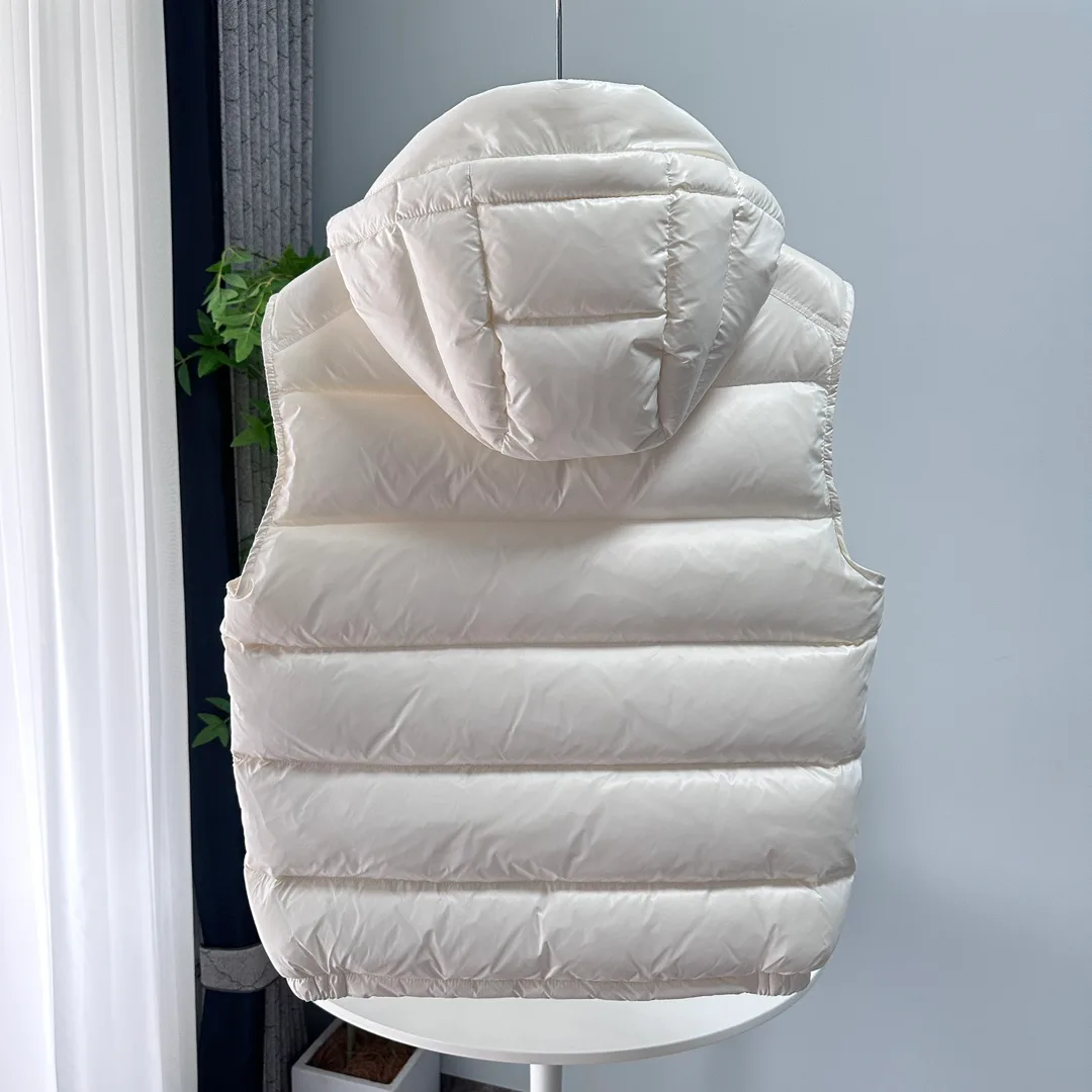 Women's Jackets And Down Jackets MONCLER 18129813
