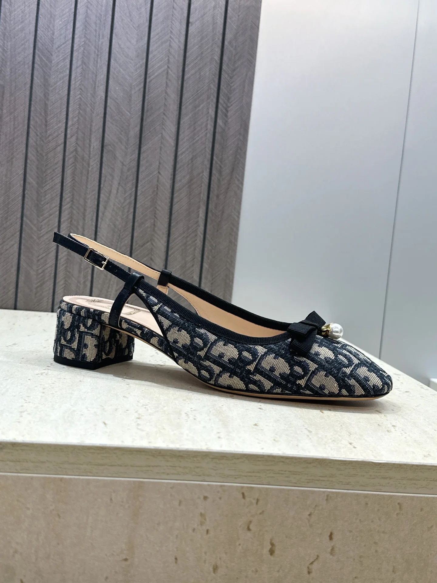 Women's Heels CHRISTIAN DIOR 17480112