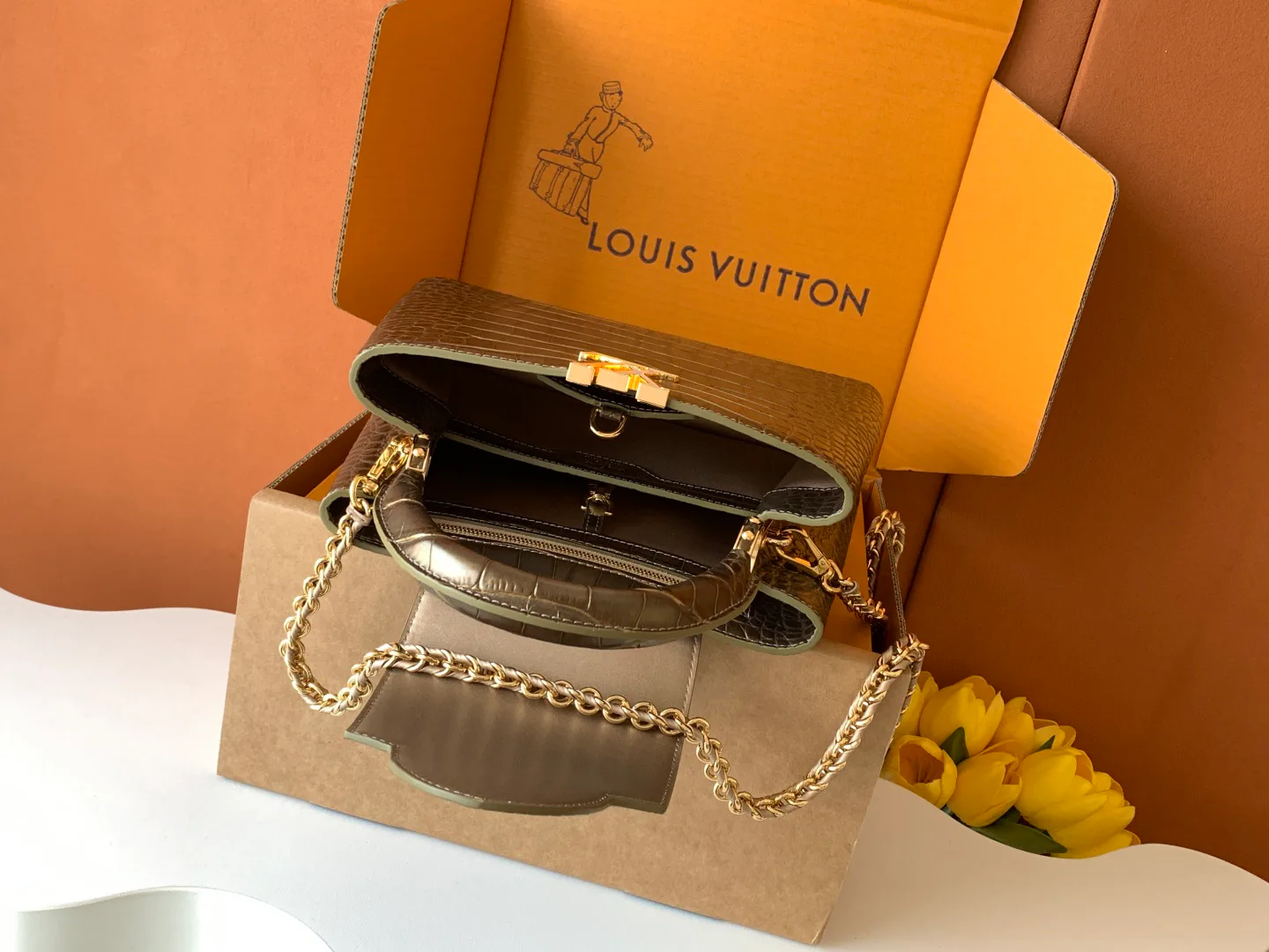 Women's Classic Handbags LOUIS VUITTON 18520946