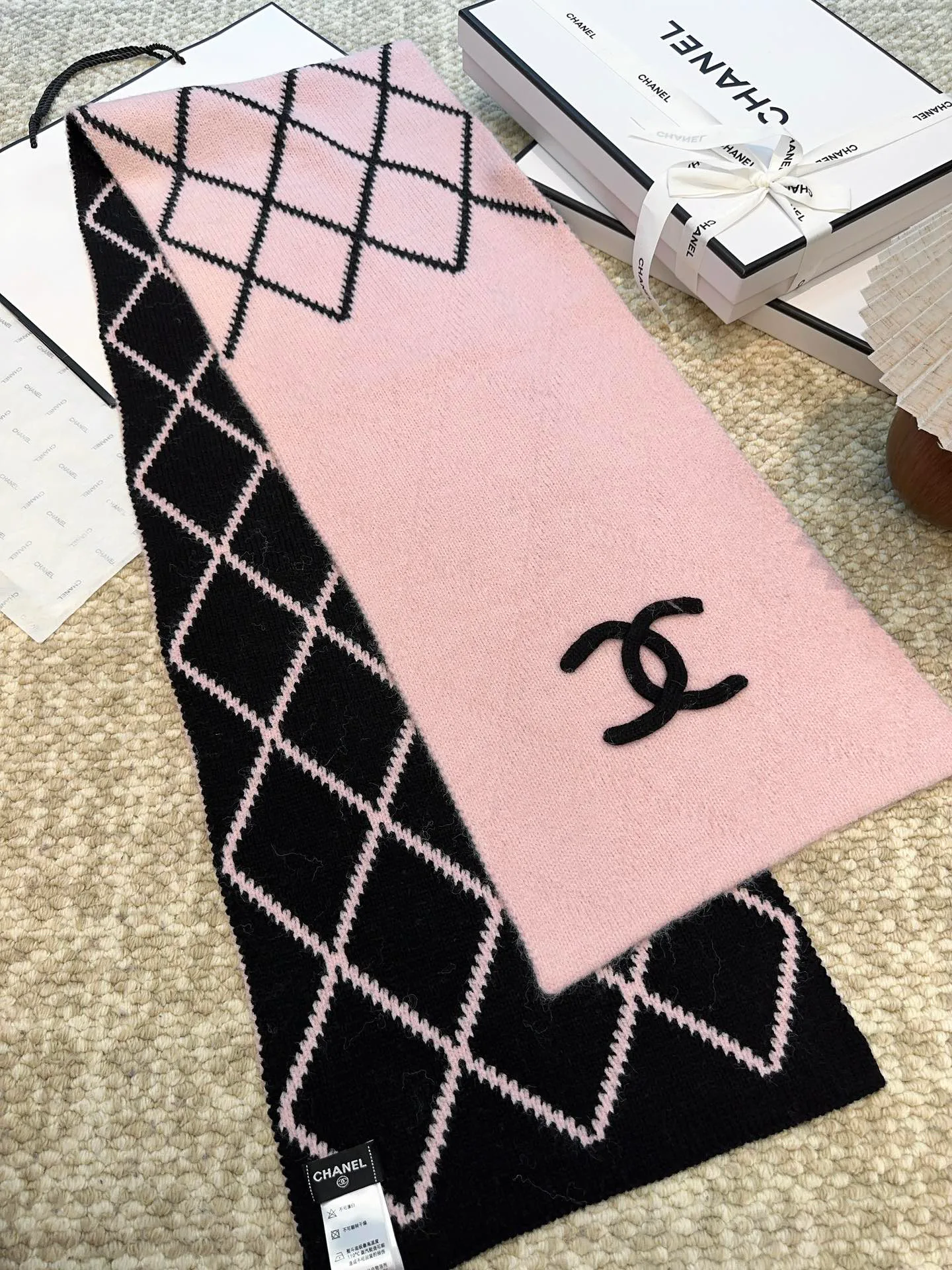 Scarves CHANEL 18105432