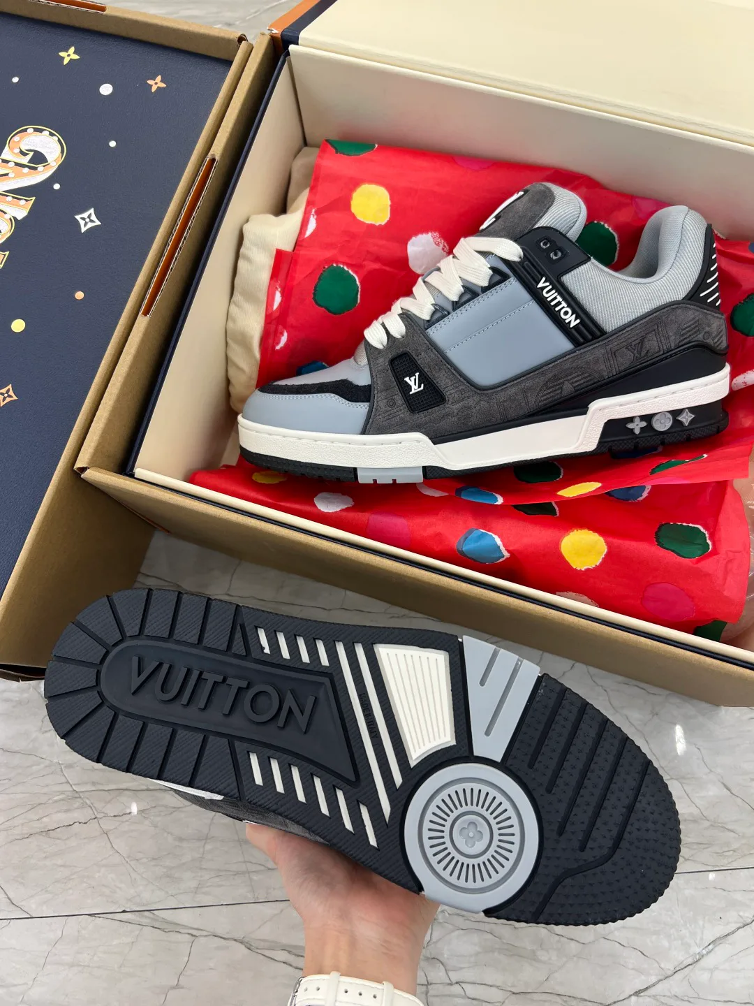Men's Sneakers LOUIS VUITTON 17941661