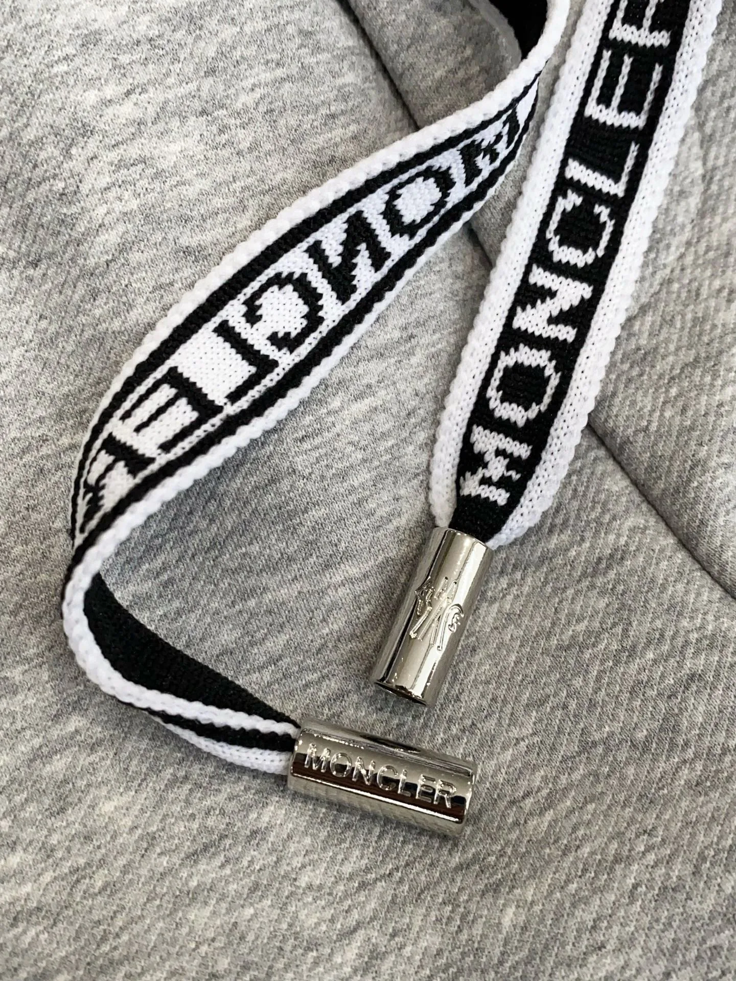 Men's Trousers MONCLER 17973351