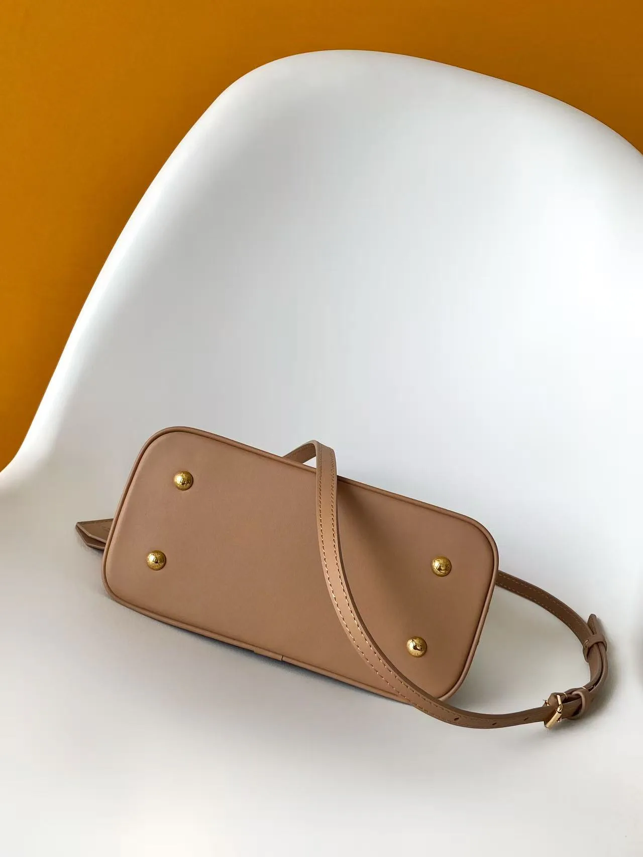 Women's Classic Handbags LOUIS VUITTON 17948712