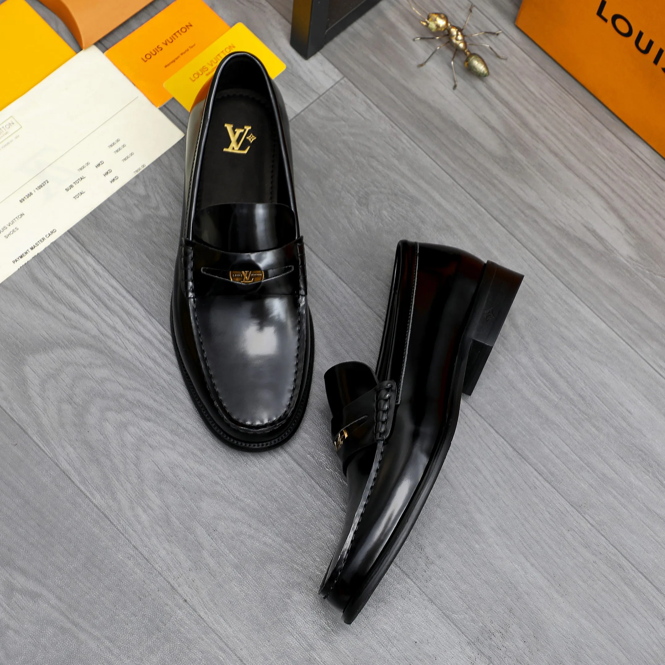 Men's Loafers And Dress Shoes LOUIS VUITTON 17812323