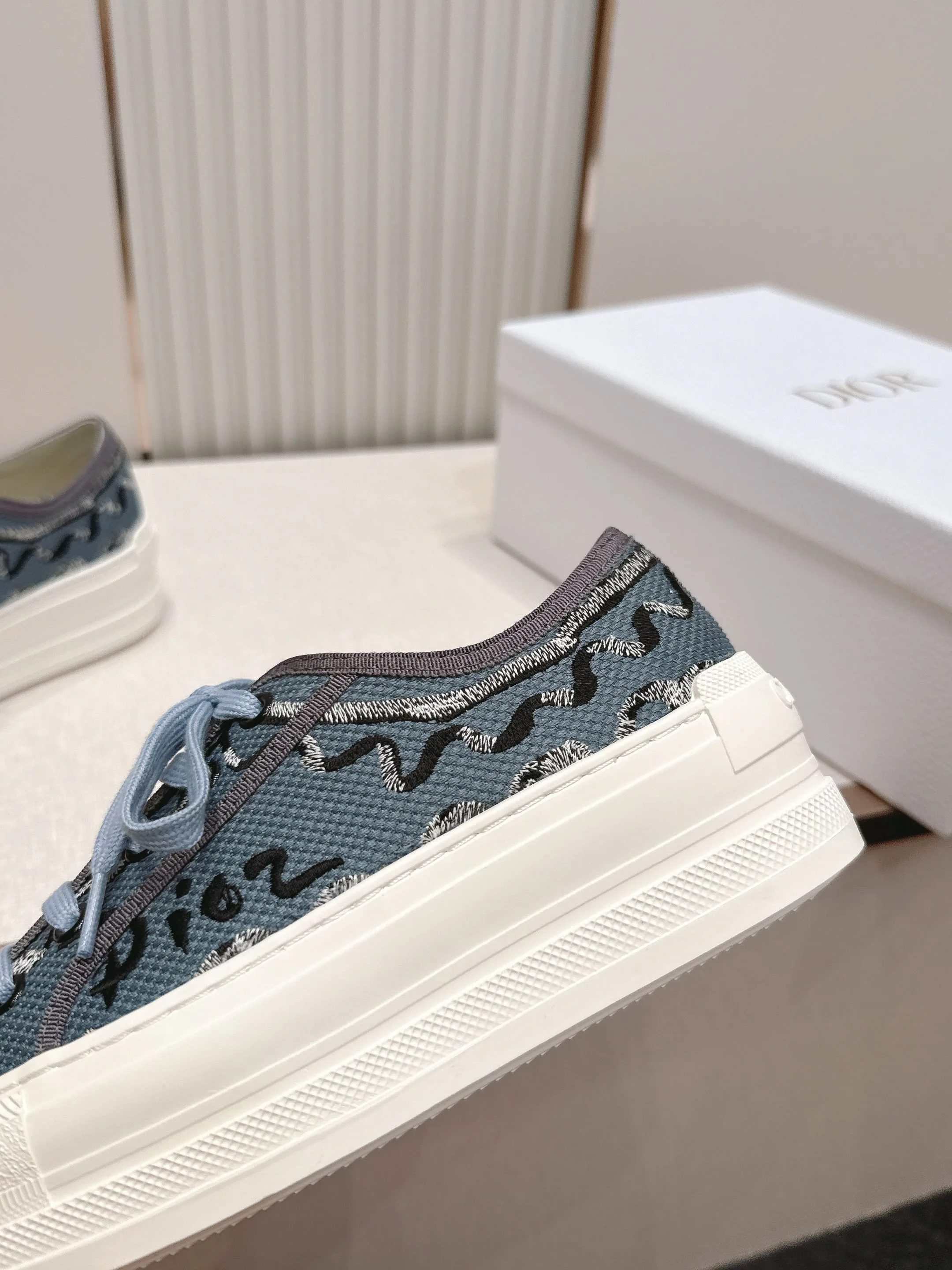 Women's Sneakers CHRISTIAN DIOR 17411427