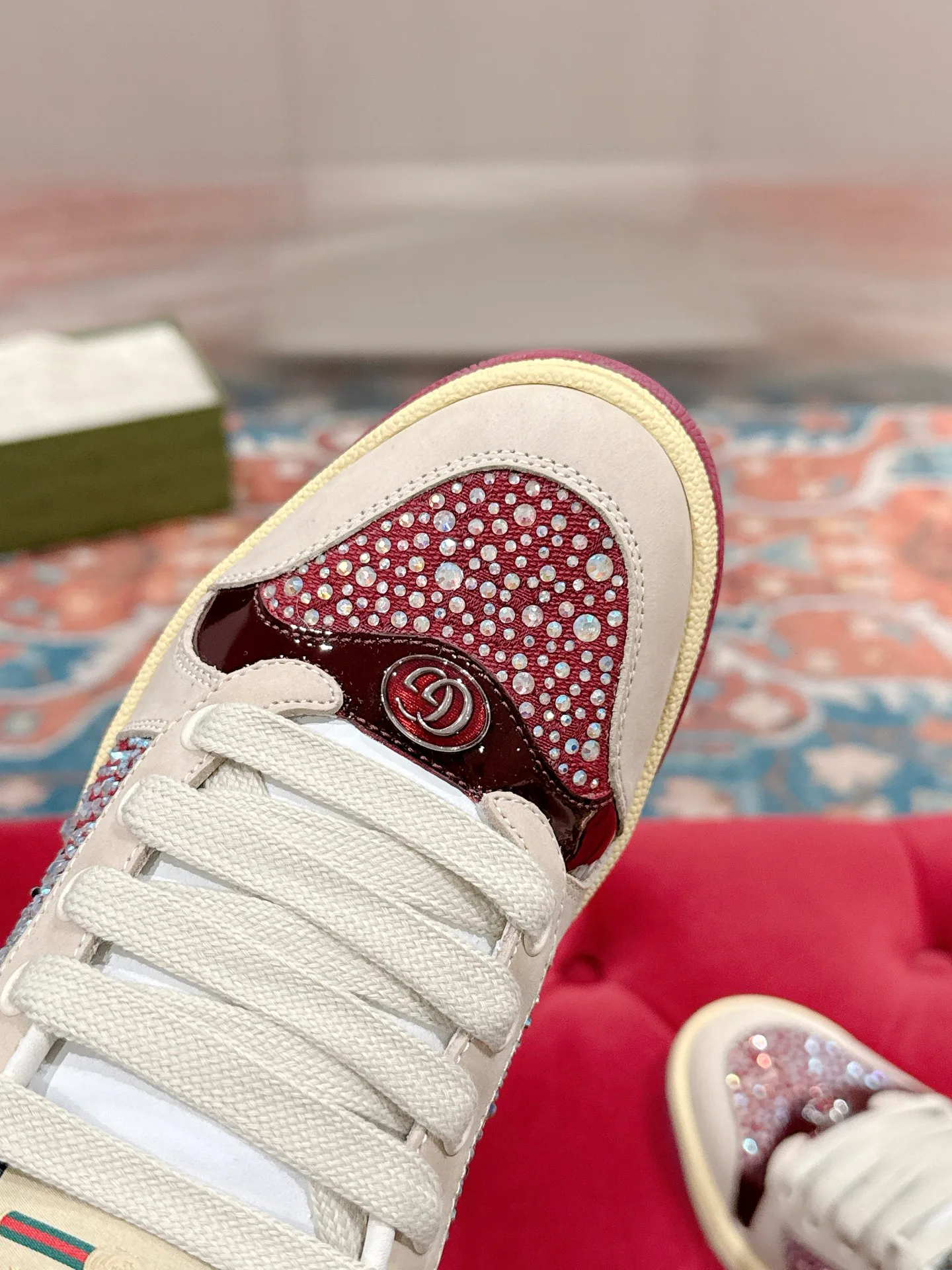 Women's Sneakers GUCCI 17956636