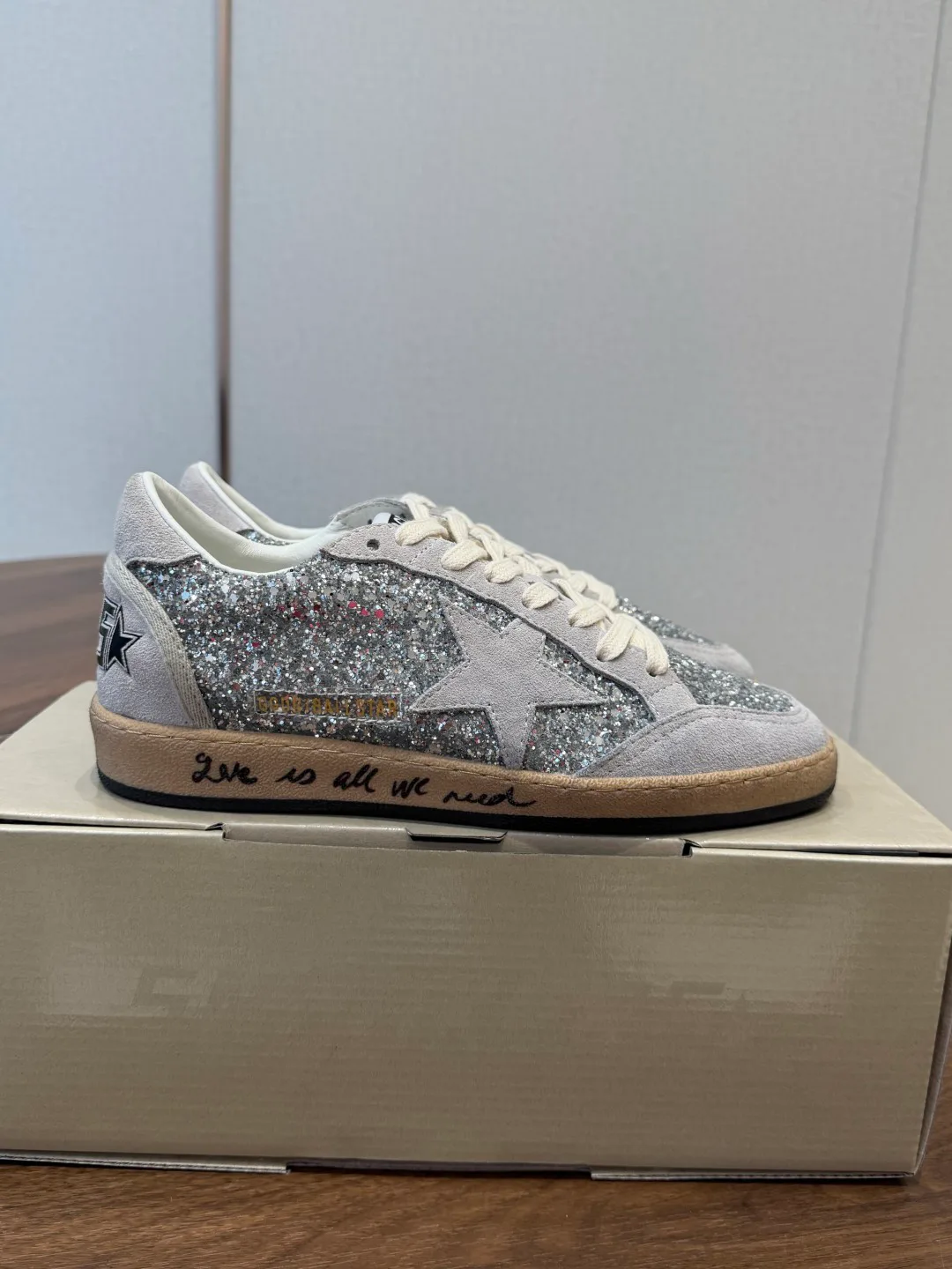 Women's Sneakers GOLDEN GOOSE 18357251