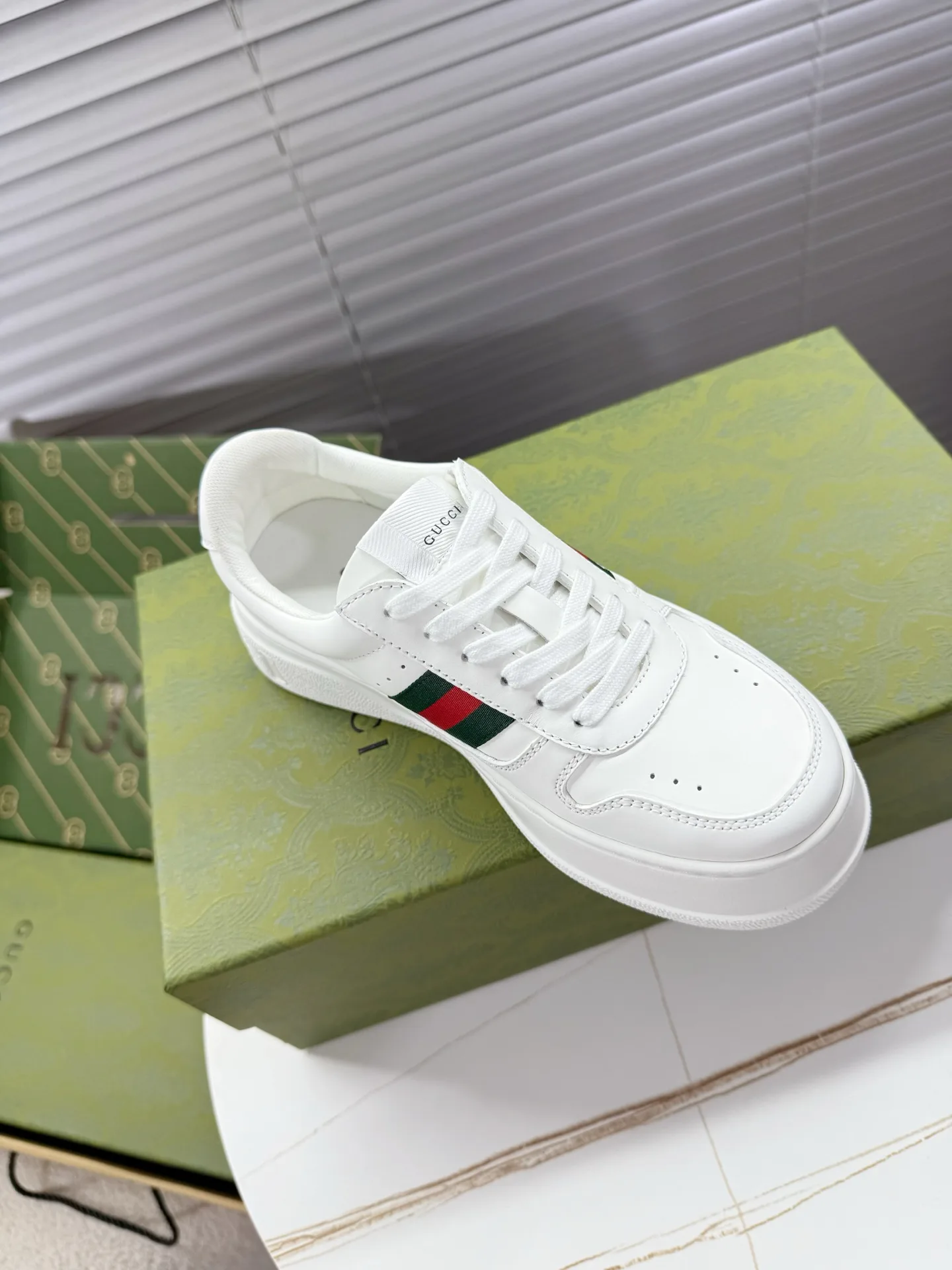 Women's Sneakers GUCCI 18011344