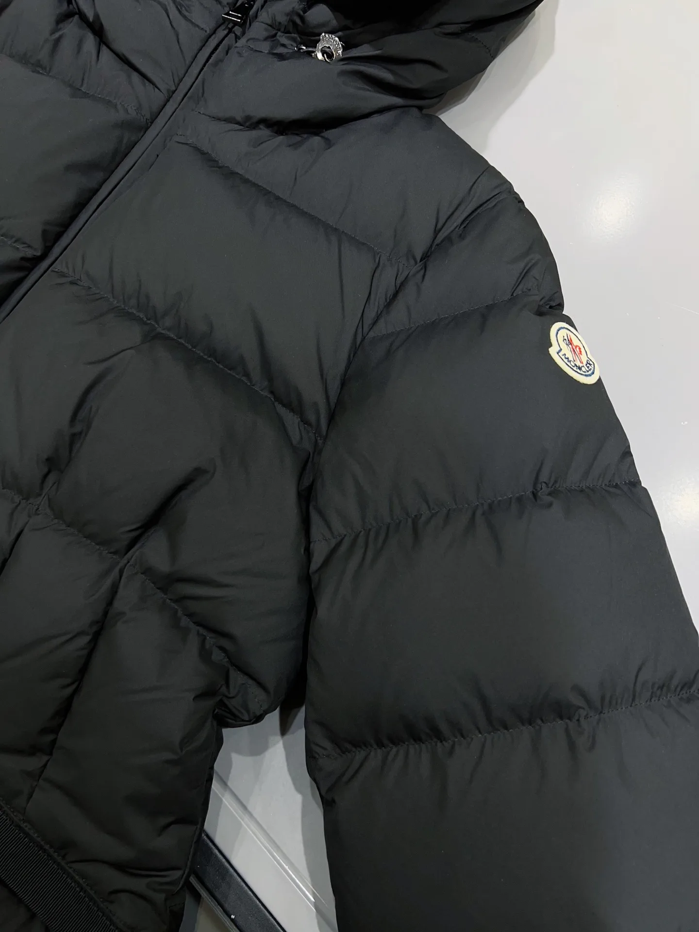 Women's Jackets And Down Jackets MONCLER 18368430