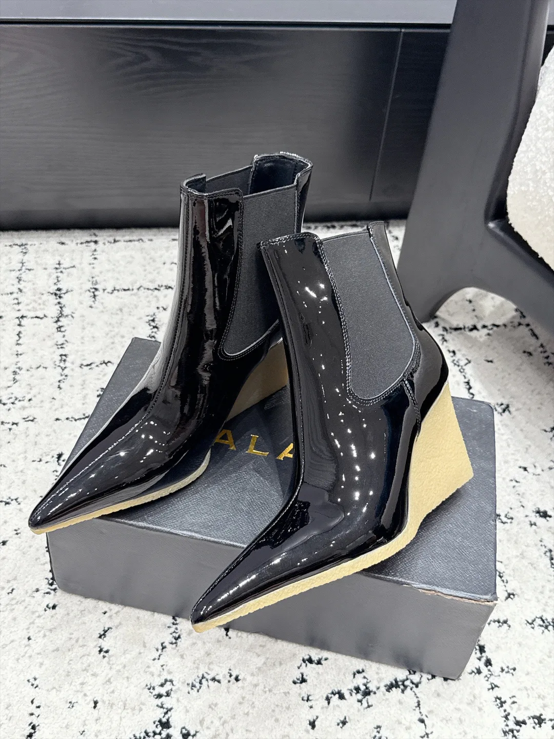 Women's Booties ALAIA 18406651