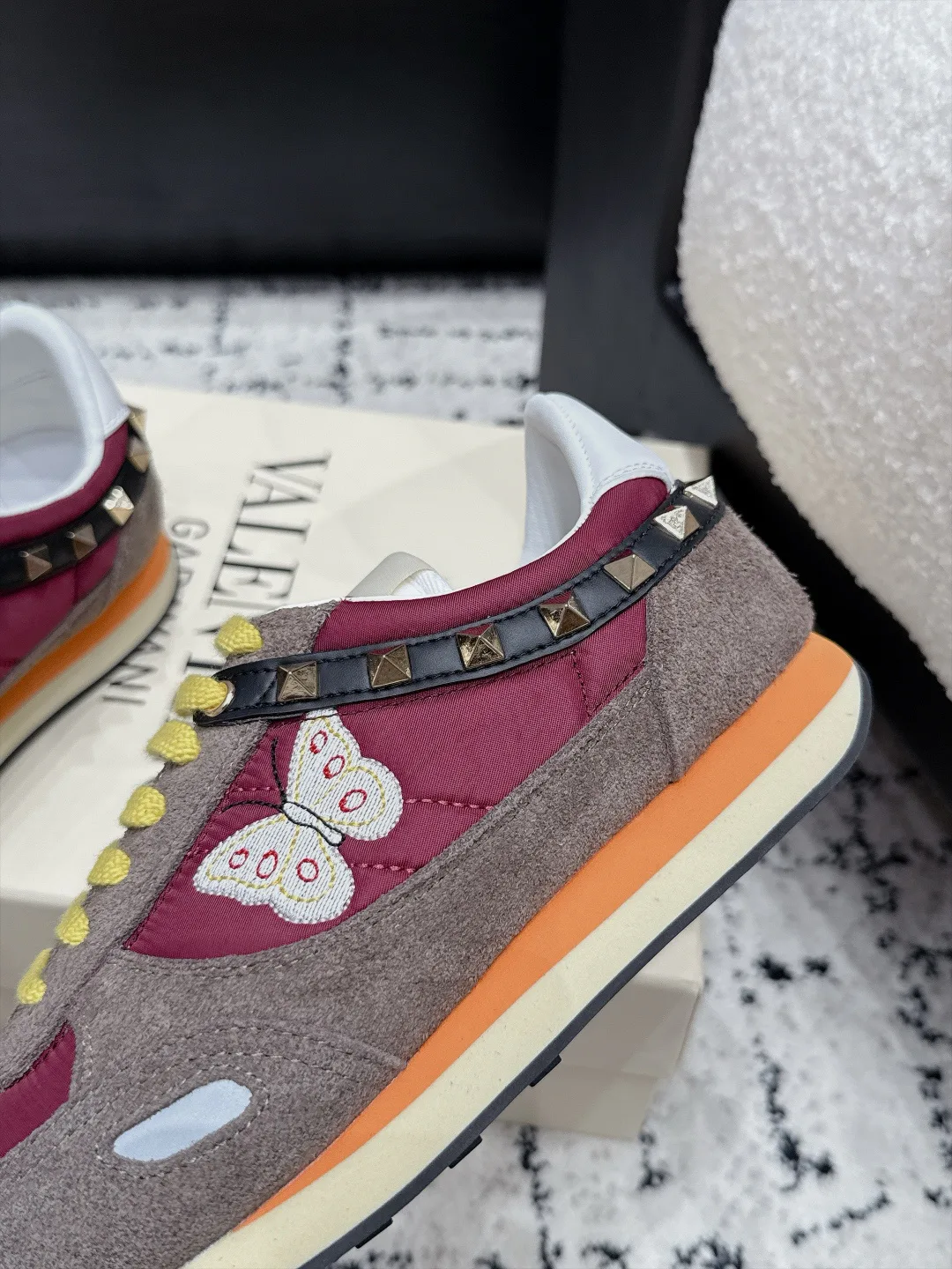 Women's Sneakers VALENTINO 17881050