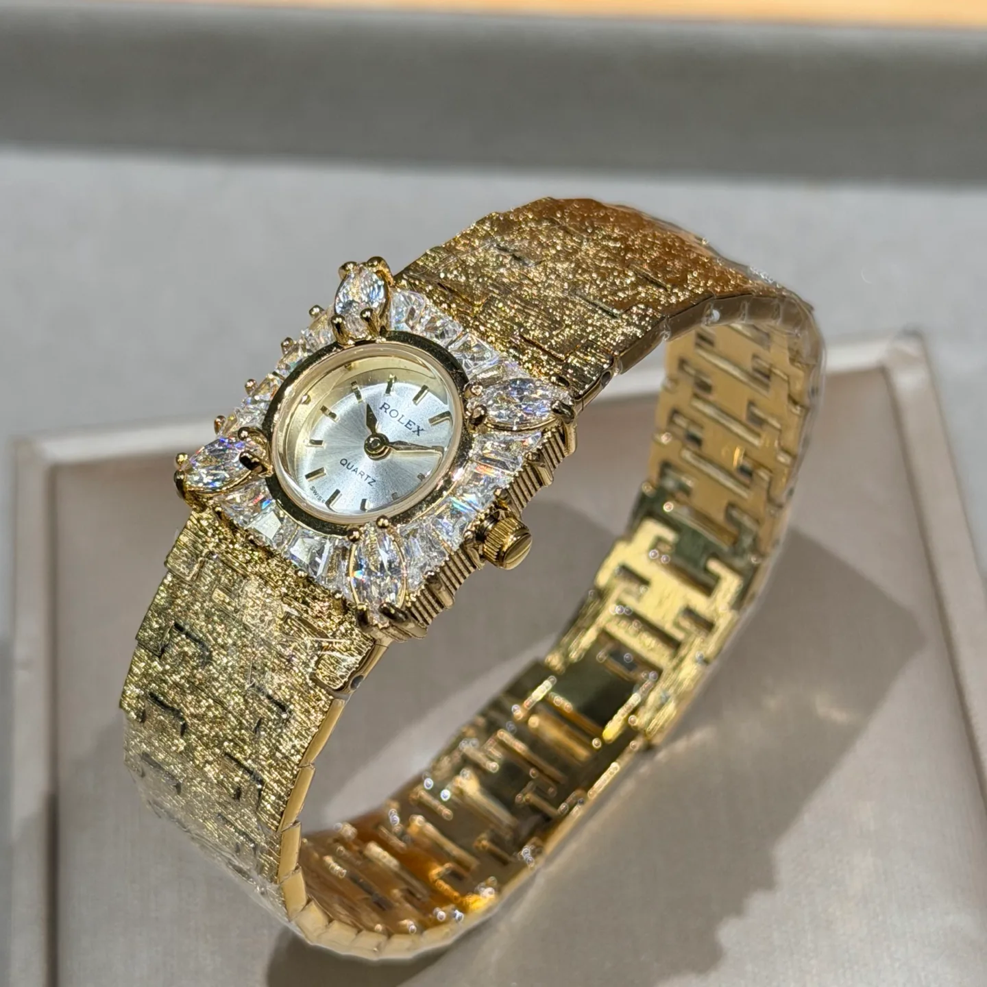 Women's Watches ROLEX 17843054
