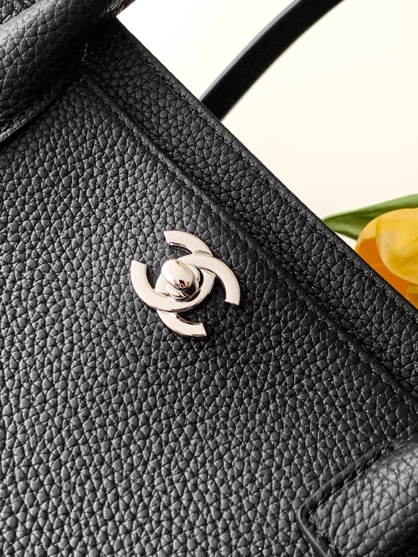 Women's Classic Handbags CHANEL 18057815