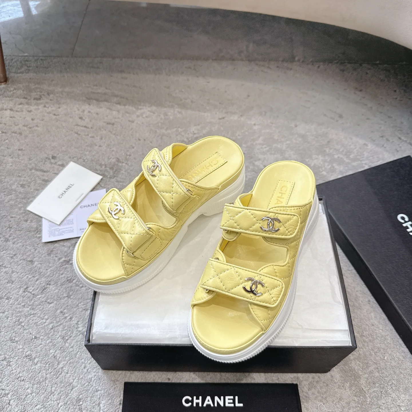 Women's Open-Toe Sandals CHANEL 17572311