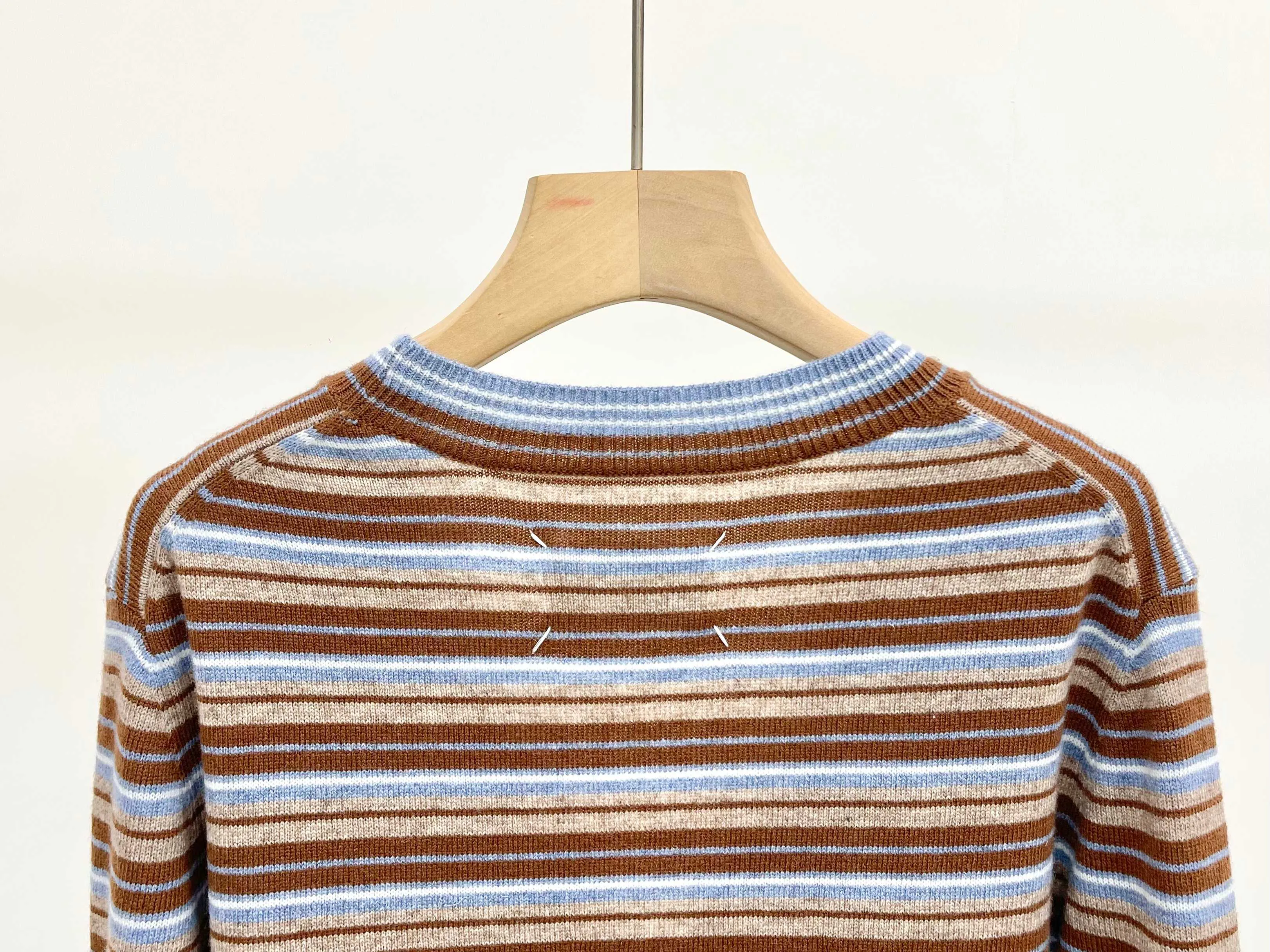 Women's Jumpers And Sweaters MAISON MARGIELA 18028227