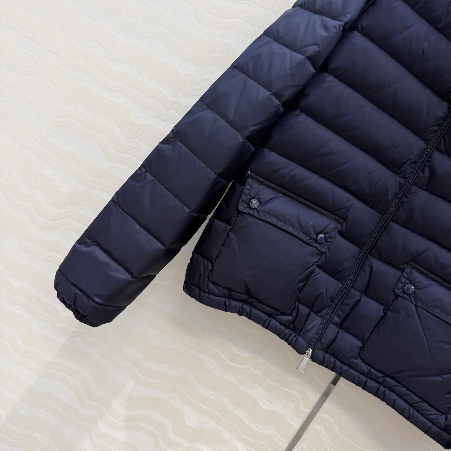 Women's Jackets And Down Jackets MONCLER 18402512