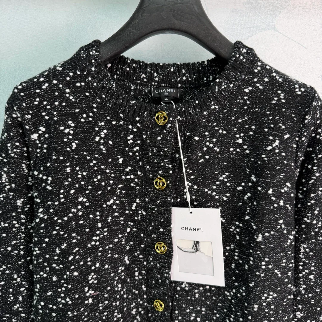 Women's Jumpers And Sweaters CHANEL 18553017