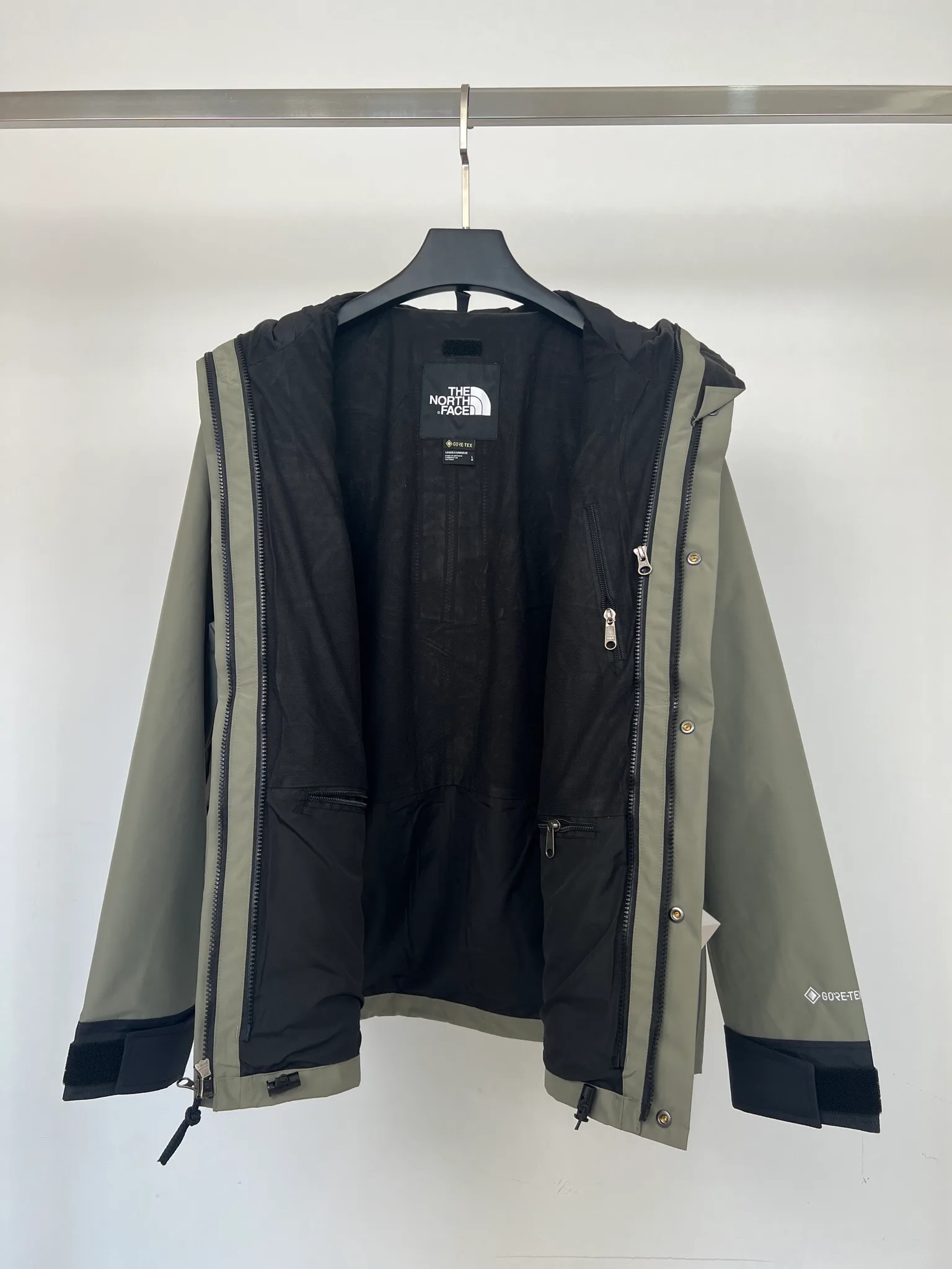 Women's Jackets And Down Jackets THE NORTH FACE 18416107