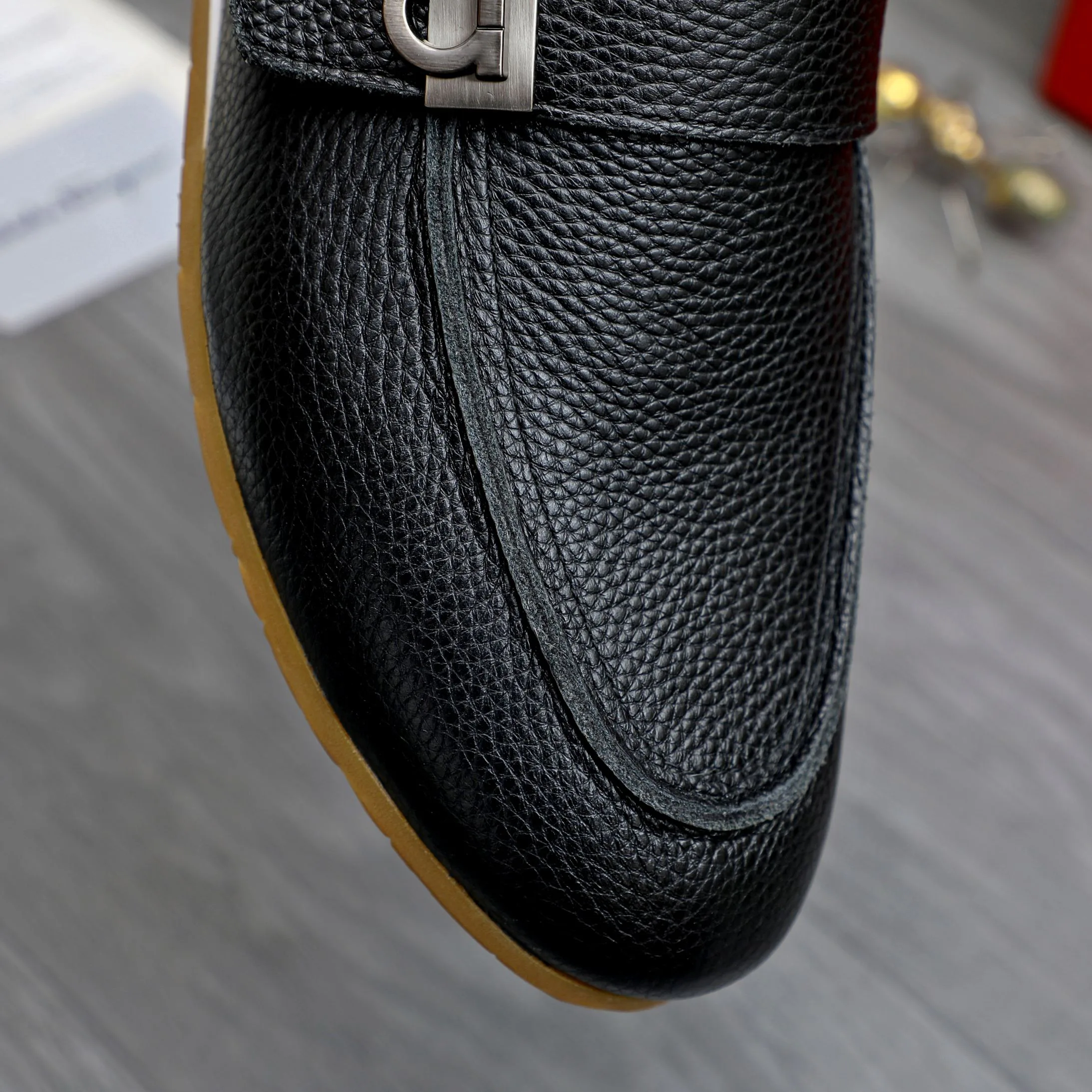 Men's Loafers And Dress Shoes SALVATORE FERRAGAMO 17366798