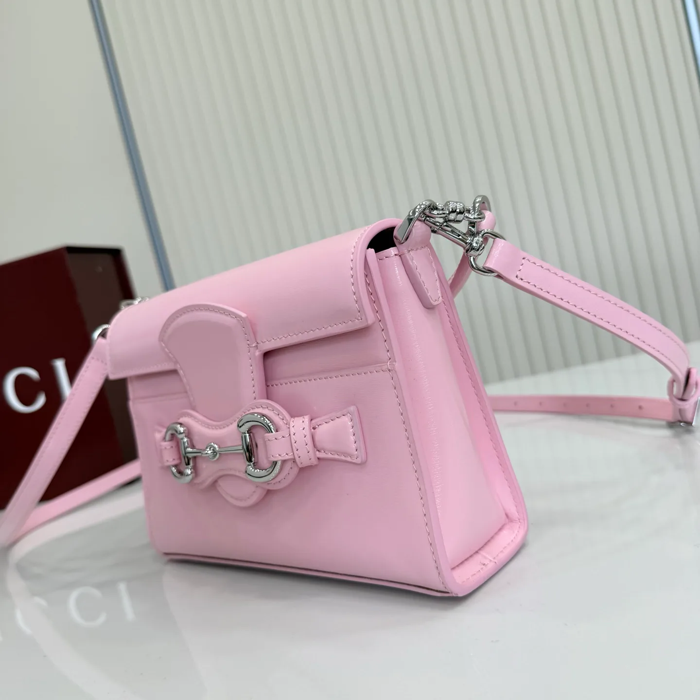 Women's Classic Handbags GUCCI 18262333