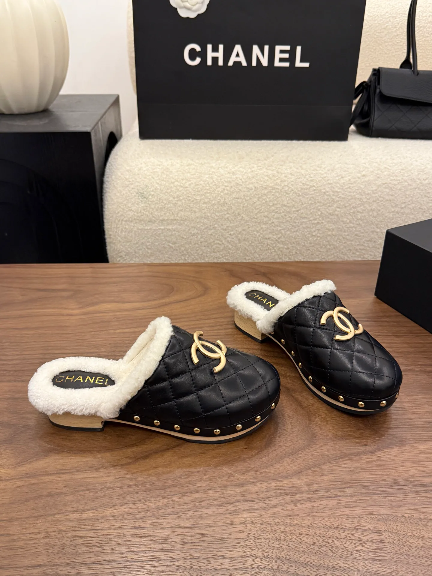 Women's Mules And Clogs CHANEL 18223744