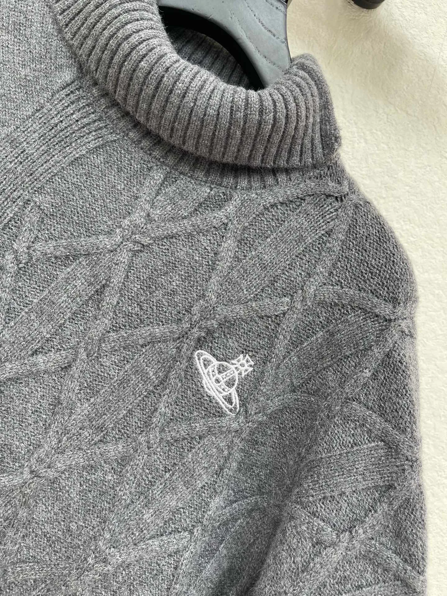 Women's Jumpers And Sweaters VIVIENNE WESTWOOD 18031130