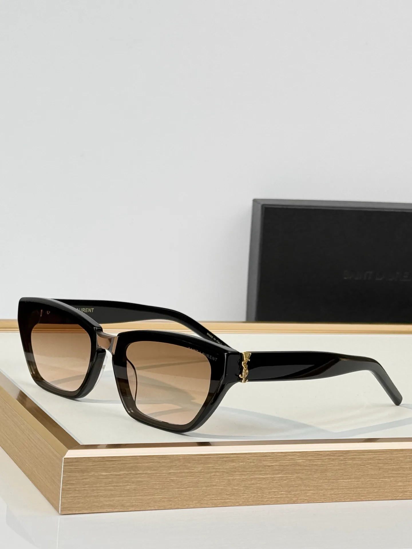 Glasses SAINT LAURENT 17920532