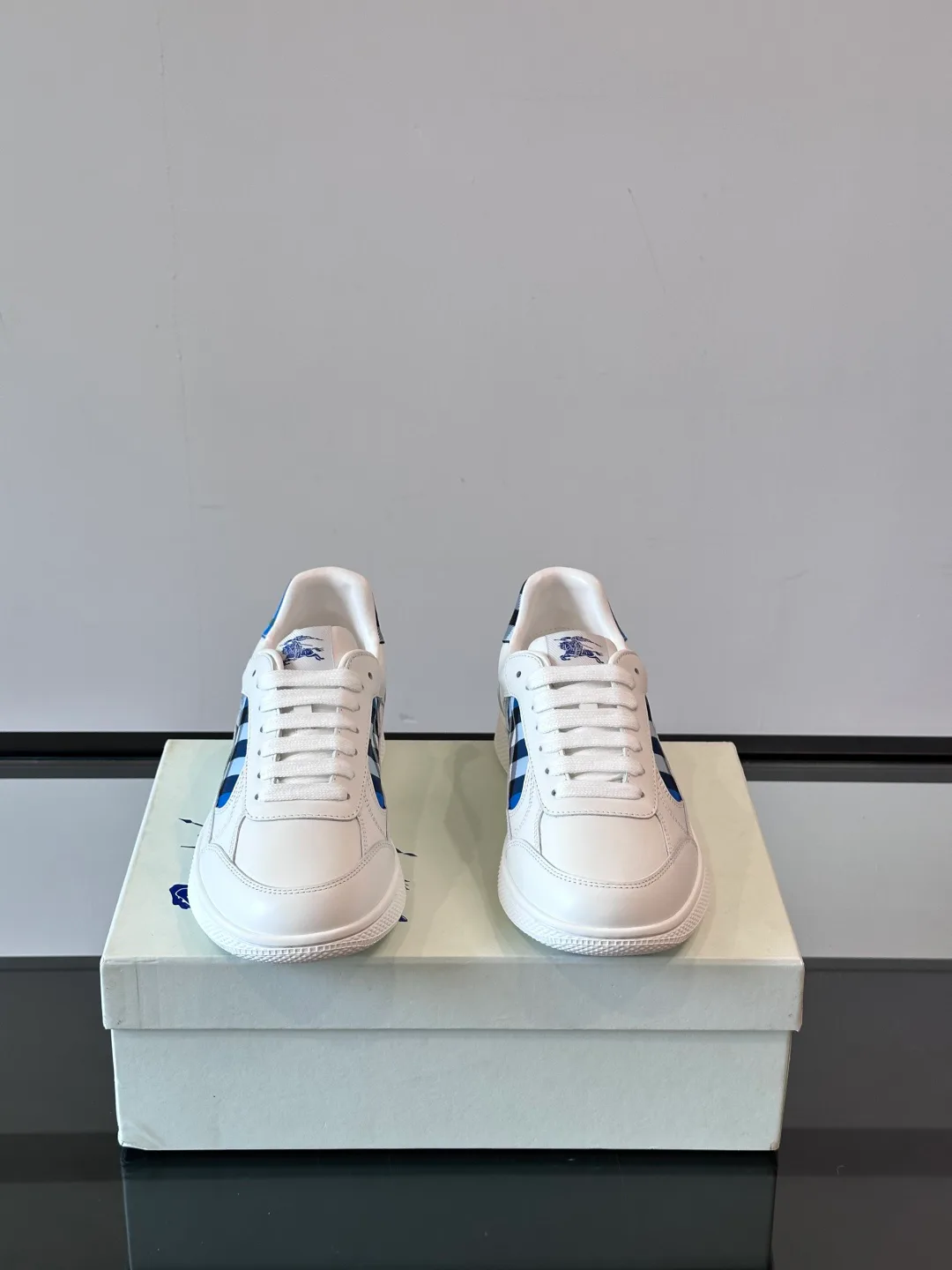 Men's Sneakers BURBERRY 18535695