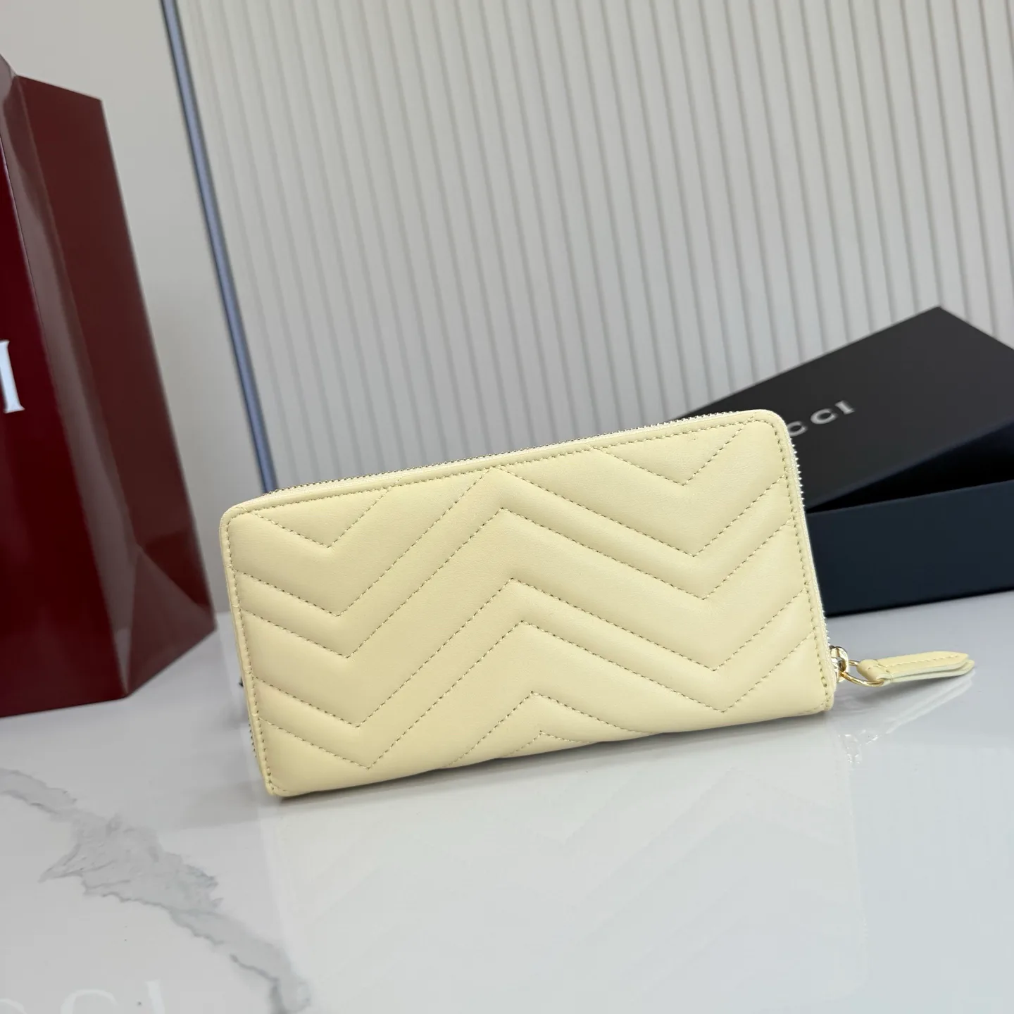 Women's Clutches GUCCI 17948230