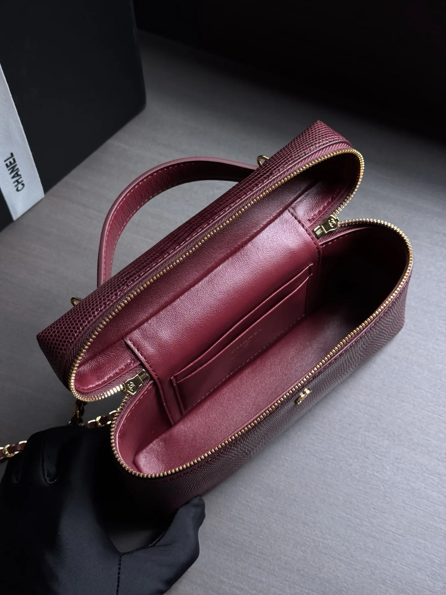 Women's Classic Handbags CHANEL 18147784