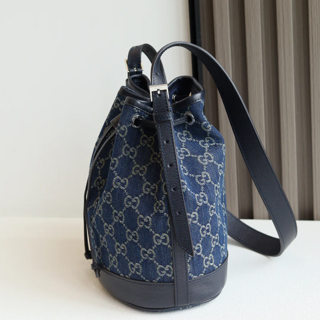 Women's Classic Handbags GUCCI 17306008