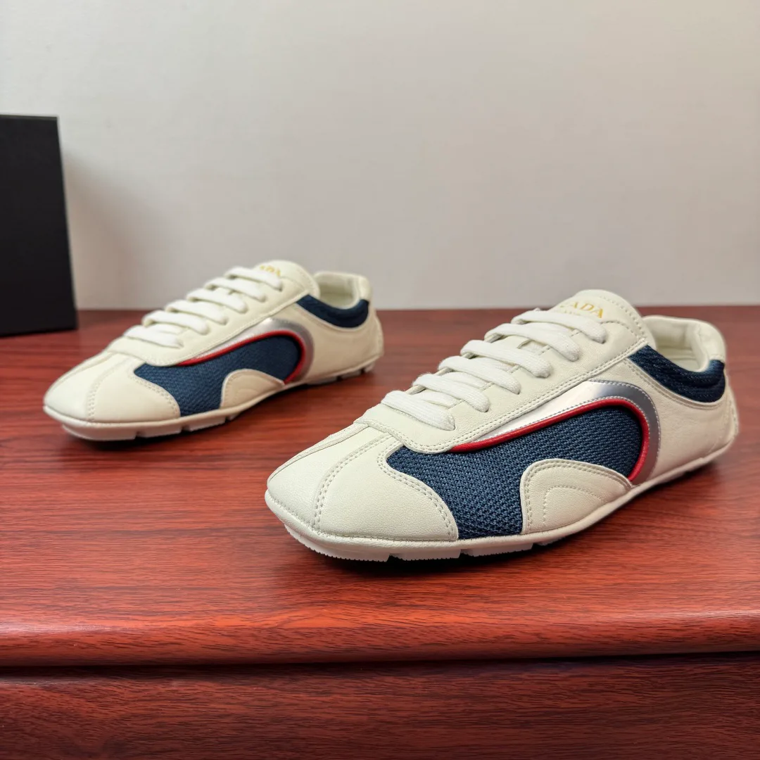 Men's Sneakers PRADA 19545874