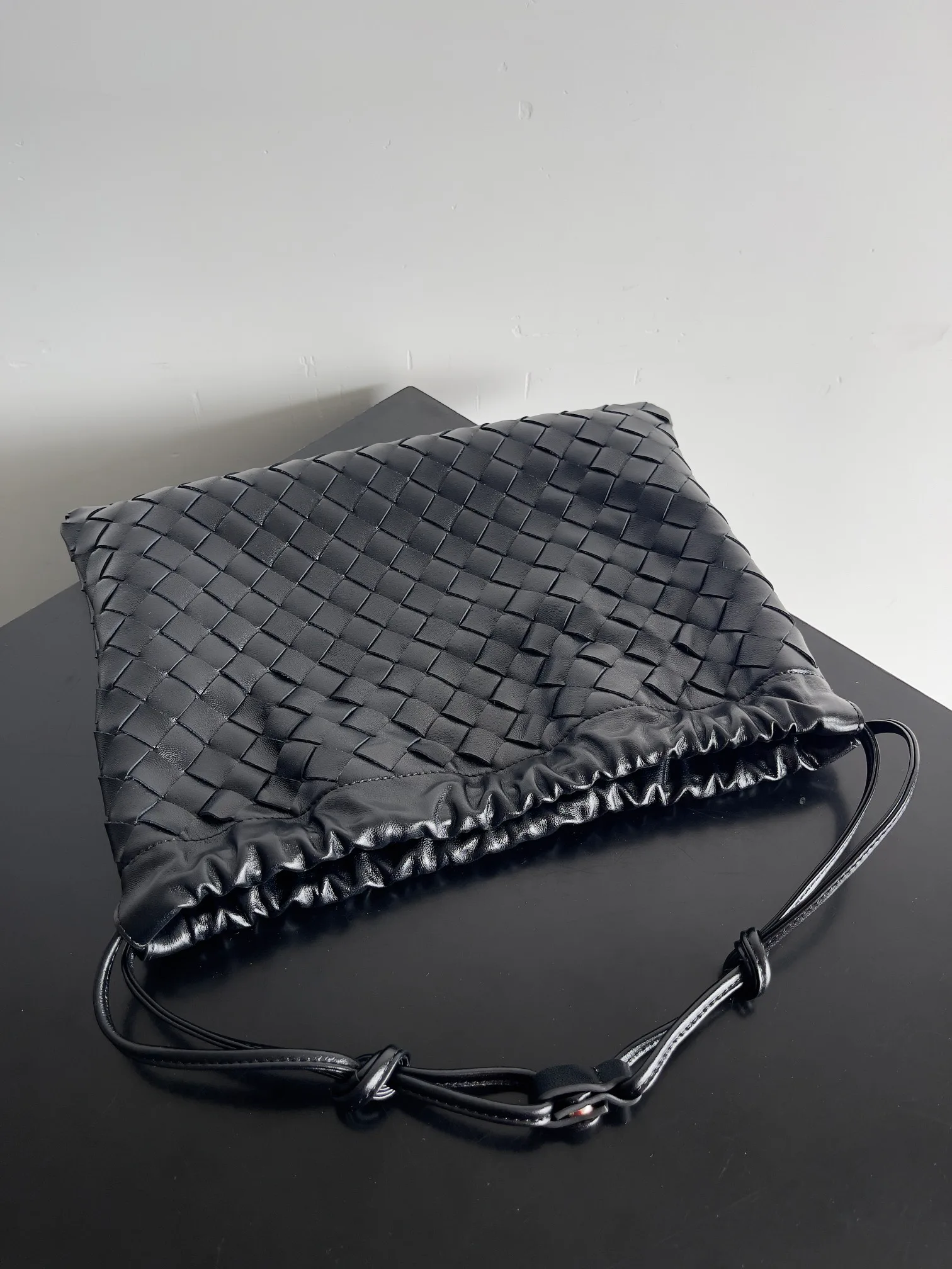 Women's Classic Handbags BOTTEGA VENETA 17622367